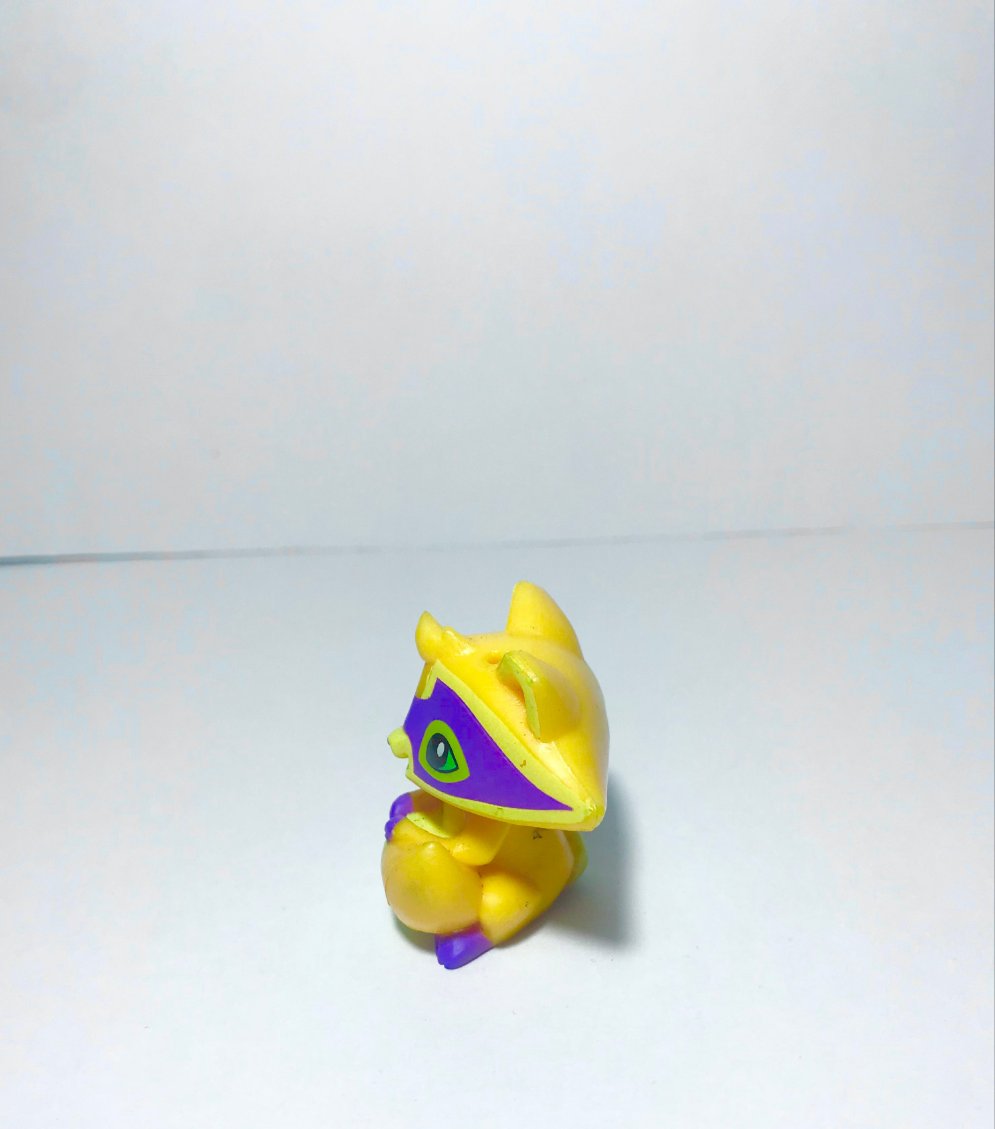 Animal Jam posh raccoon figure toy yellow purple Raccoon only