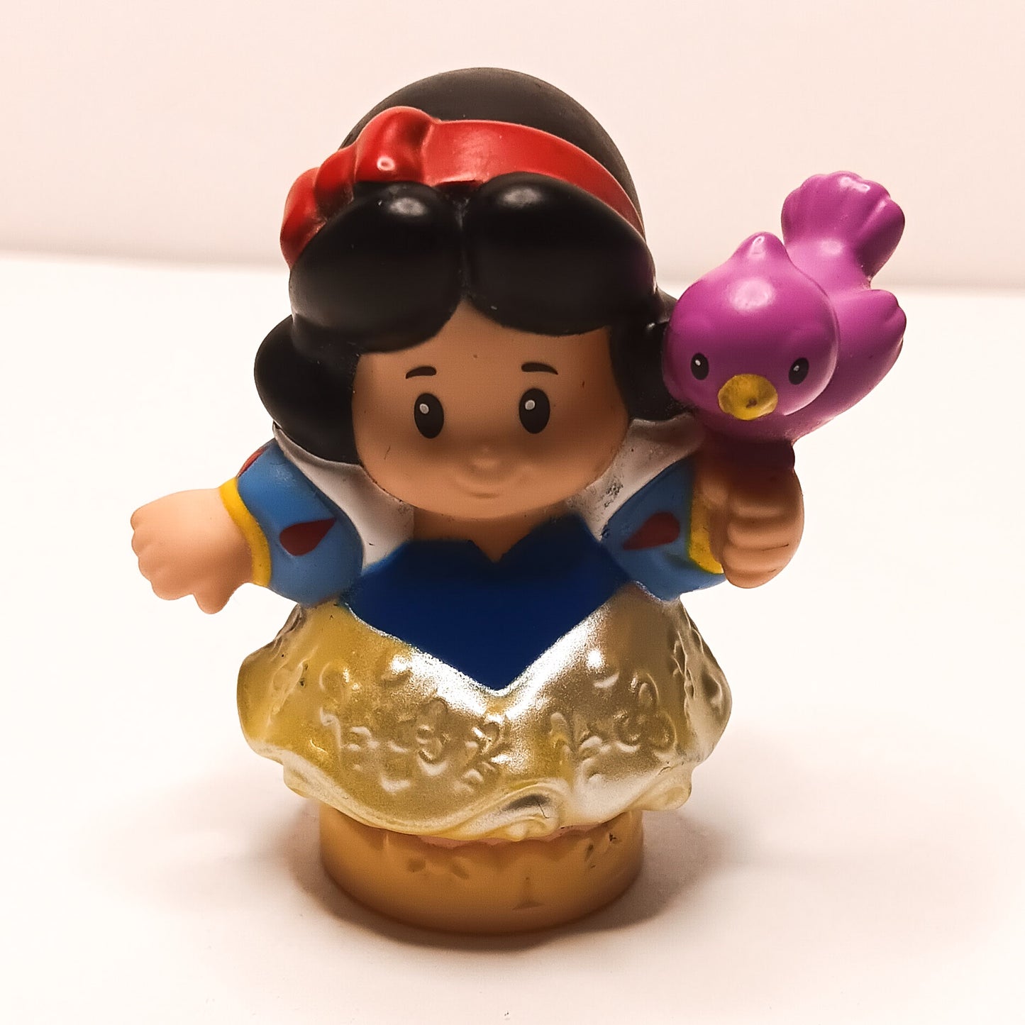 Fisher Price Little People Disney Princess Snow White Purple Bird Shiny dress