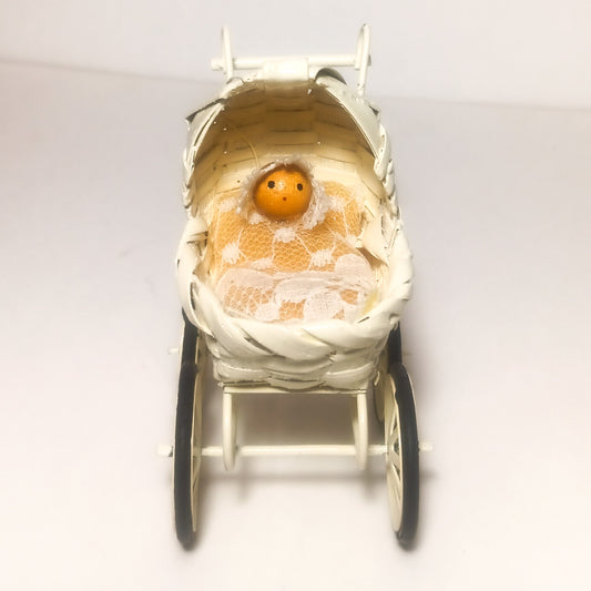 Vintage Miniature Dollhouse Woven Basket Rubber Wheels Stroller Buggy White Wick