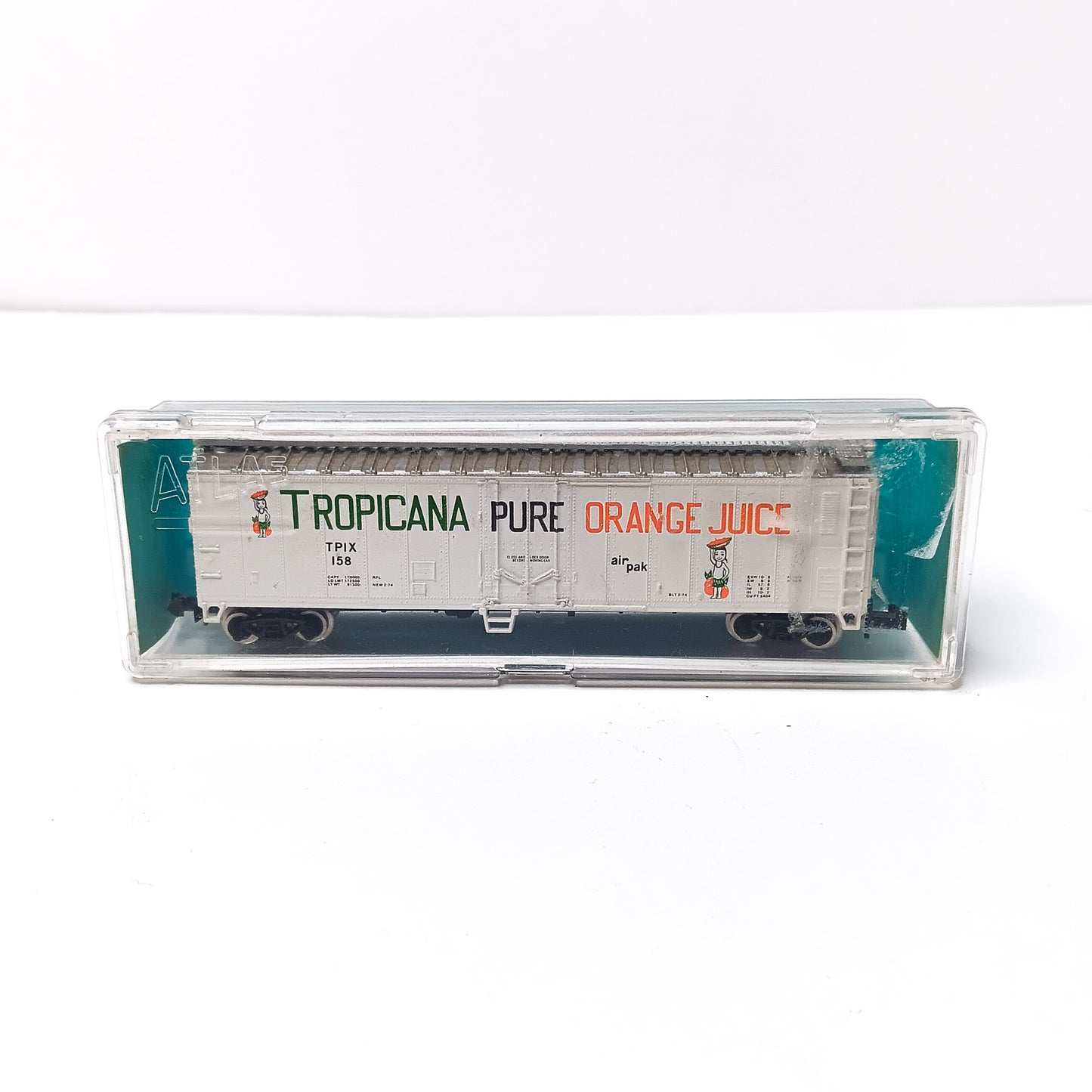 TROPICANA N Scale 62 Insulated Box Car - RN-17225-6