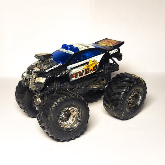 Hot Wheels Monster Jam Five-O Monster Truck with Metal Base 1:64