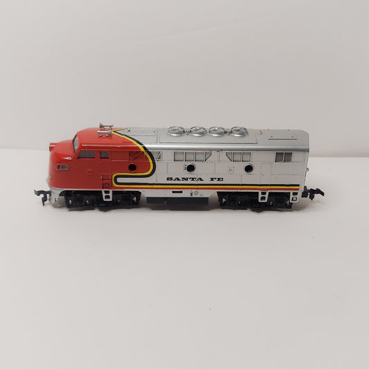 MODEL POWER HO SCALE F-3 SANTA FE DIESEL LOCOMOTIVE 6730