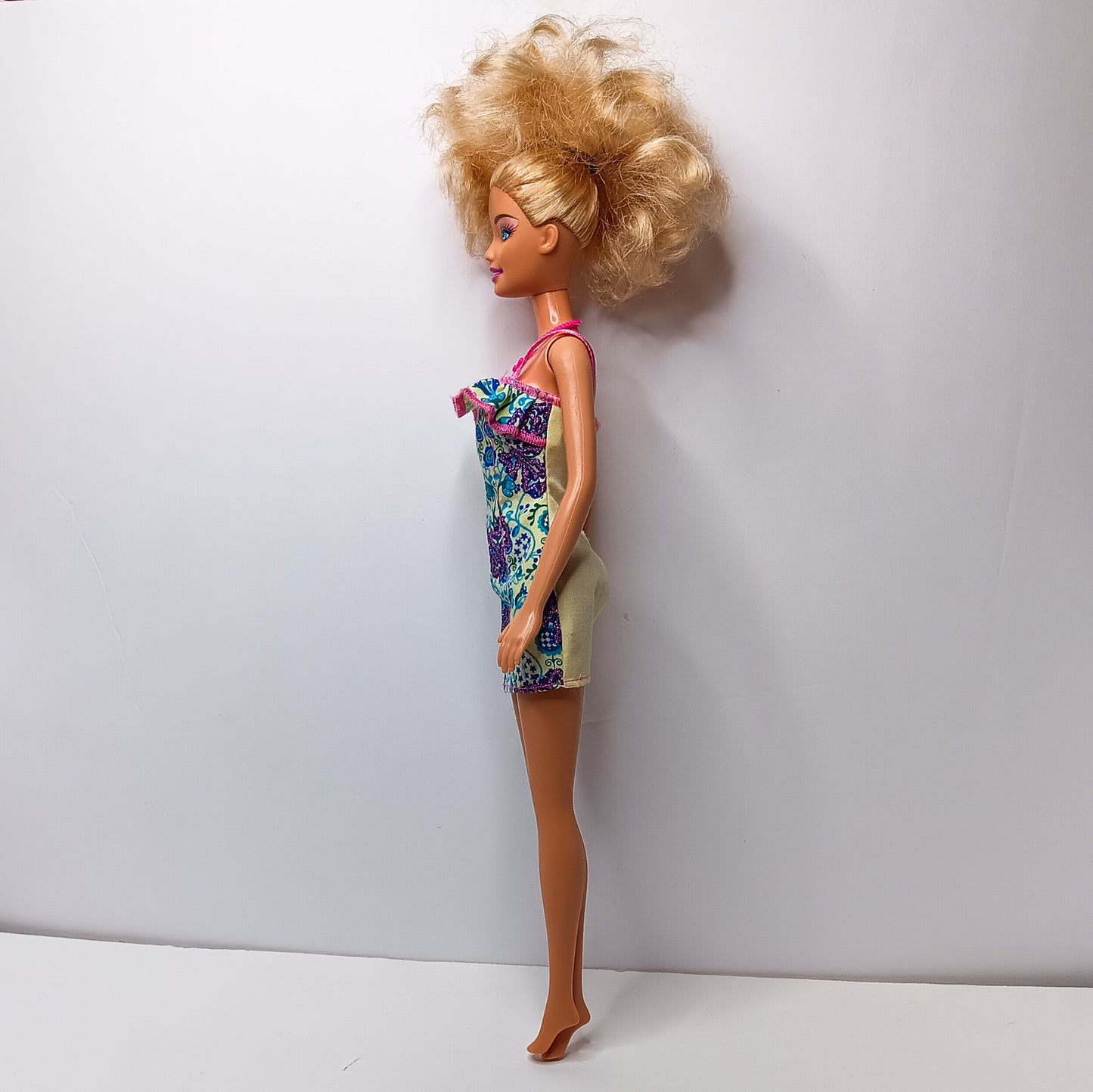 Barbie Doll -Mattel - Redressed-blue eyes . Blue and purple dress