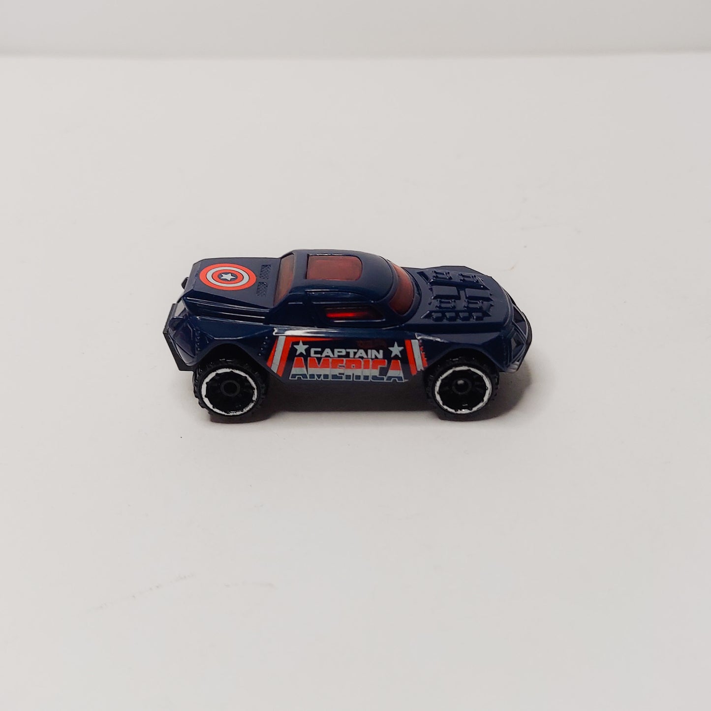 HOT WHEEL CAPTAIN AMERICA  CAR USED