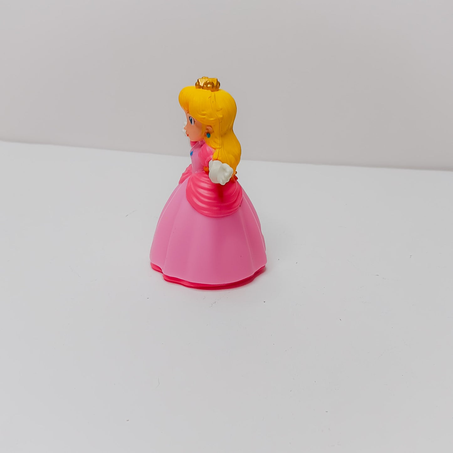 Princess Peach Super Mario Bros. McDonalds Happy set Figure From Japan