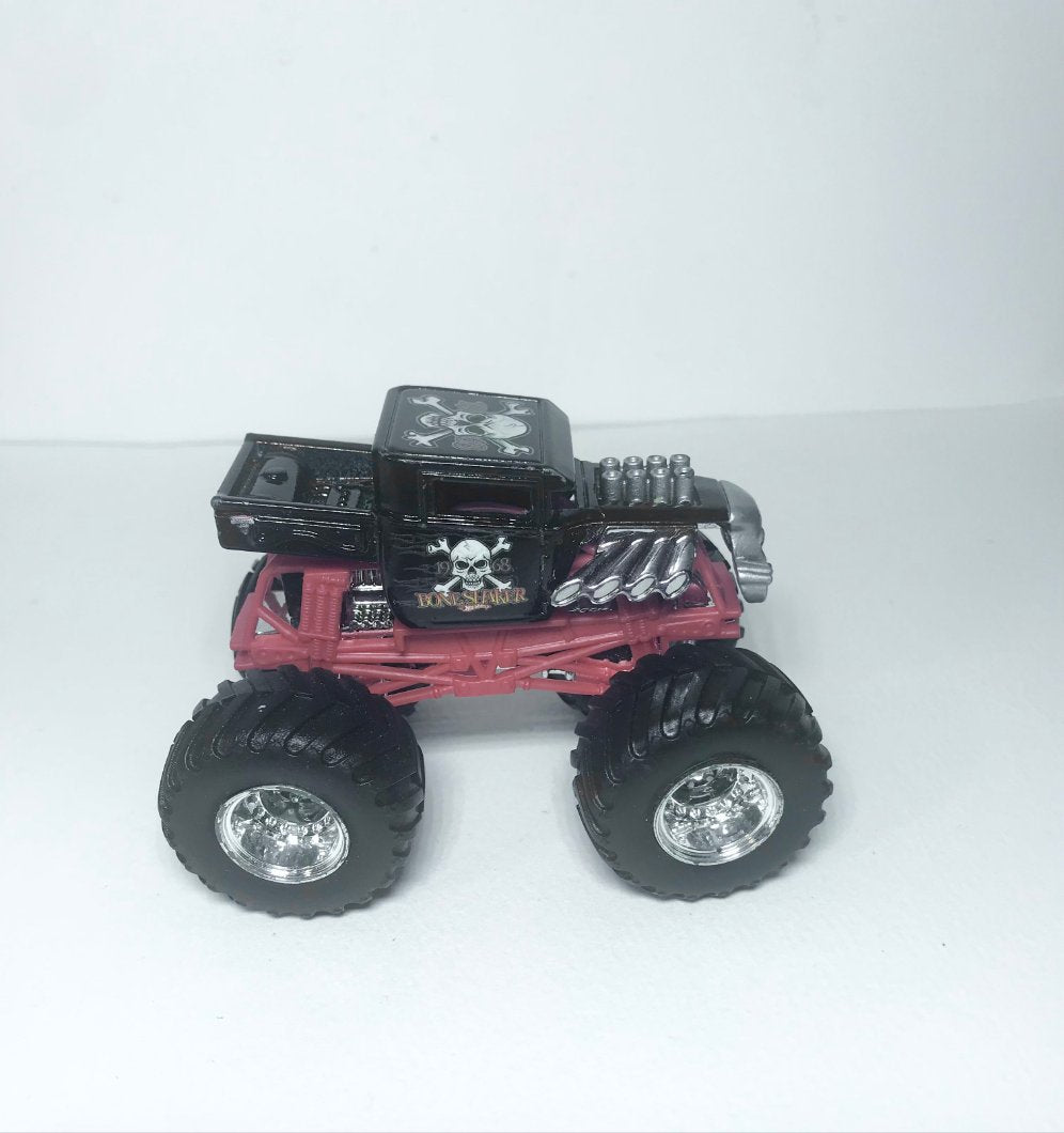 Hot Wheels Monster Trucks 1968 Bone Shaker (Black & Red) 1:64 scale Loose Truck