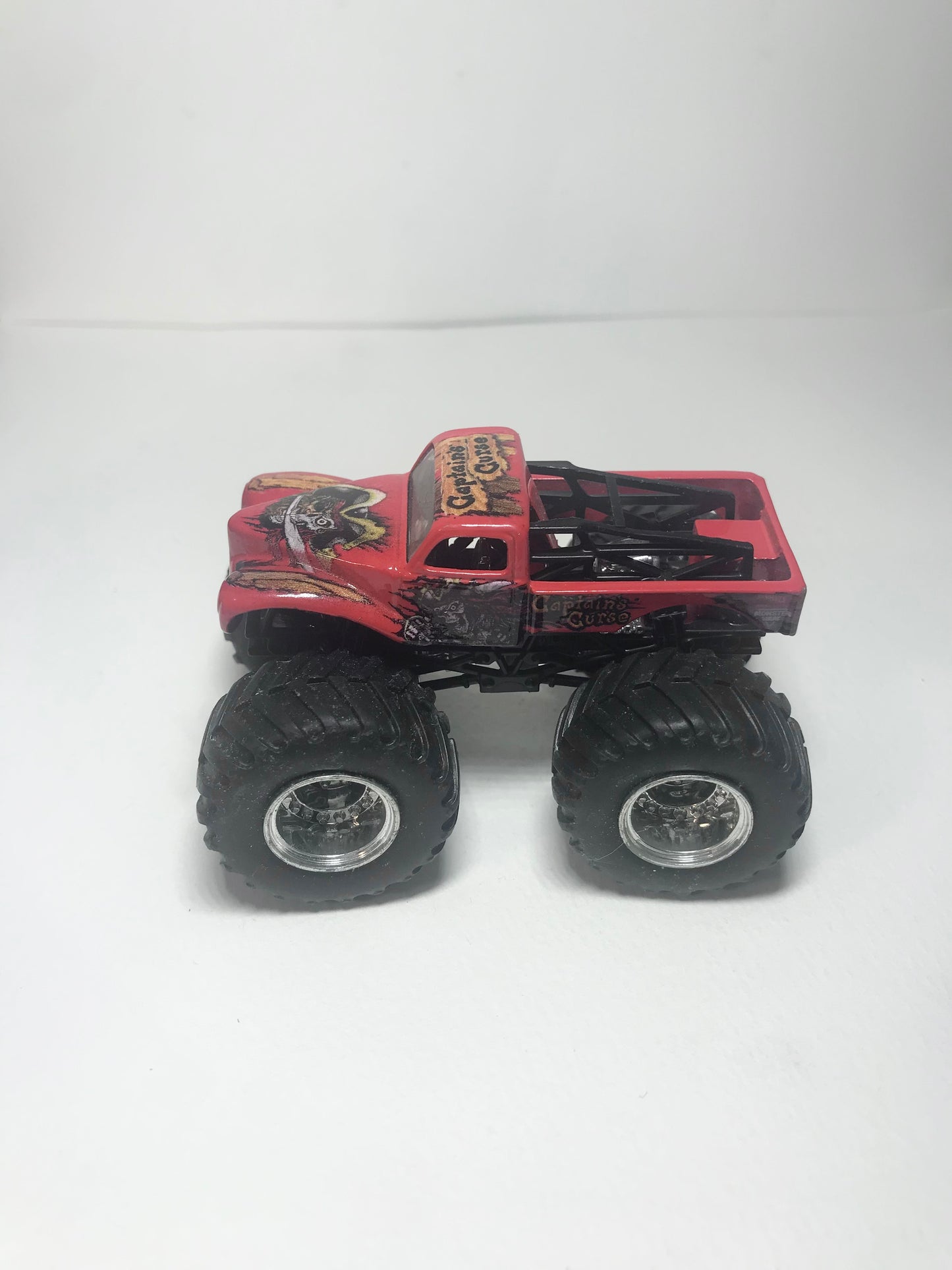 Hot Wheels Monster Jam Captain's Curse Truck 1:64 Mattel -#1