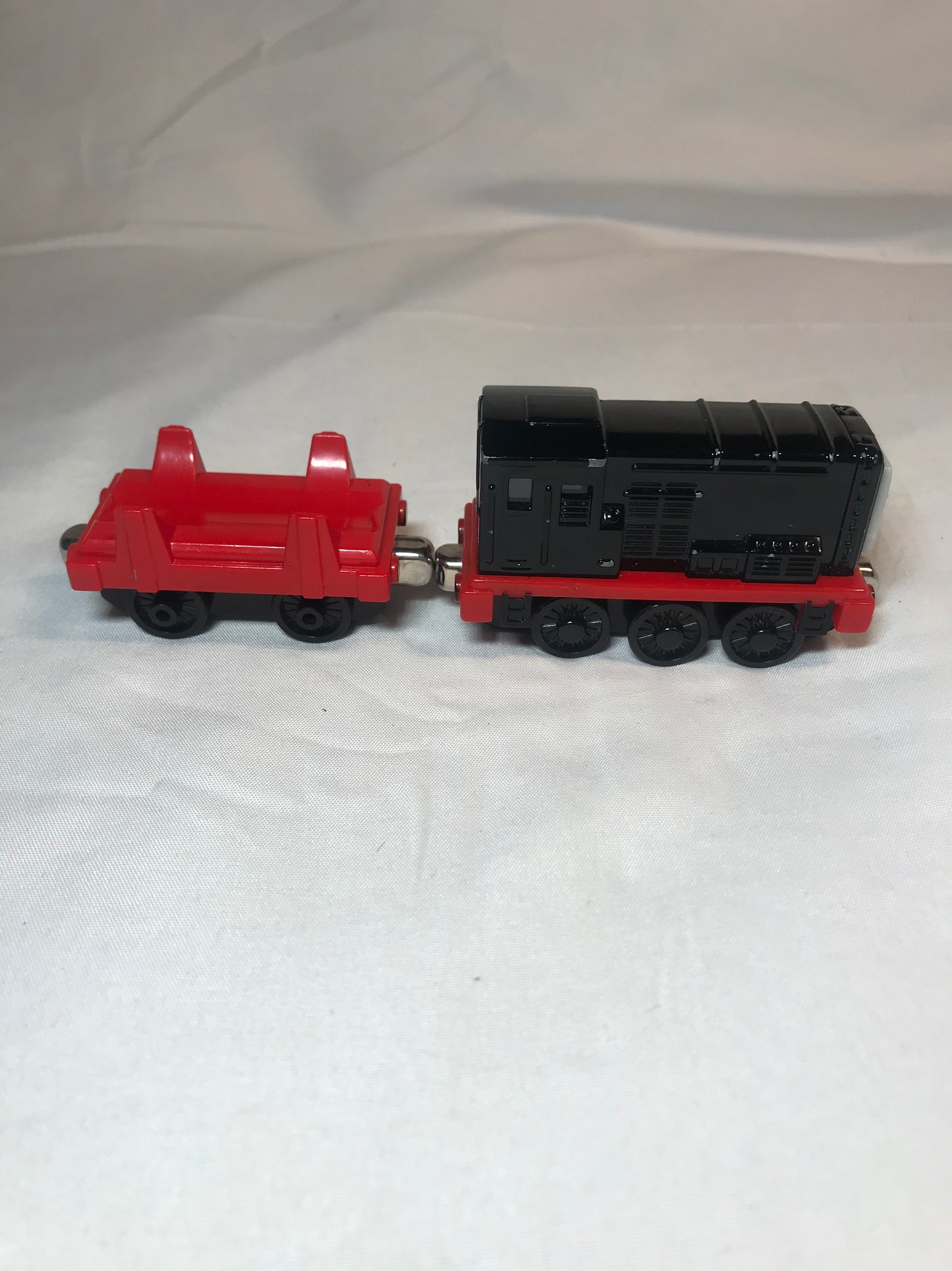 diecast Thomas and friends Diesel with low cargo