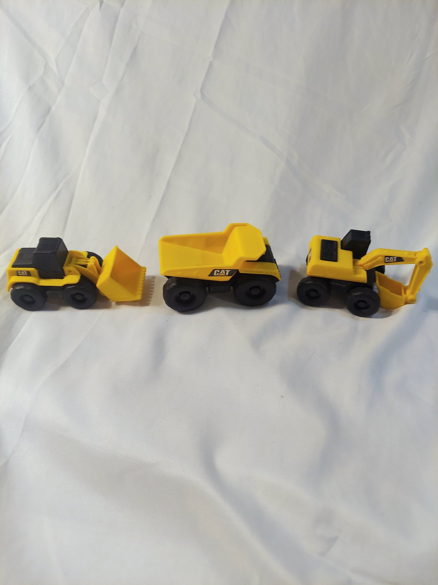 Funrise mini CAT yellow construction vehicle lot