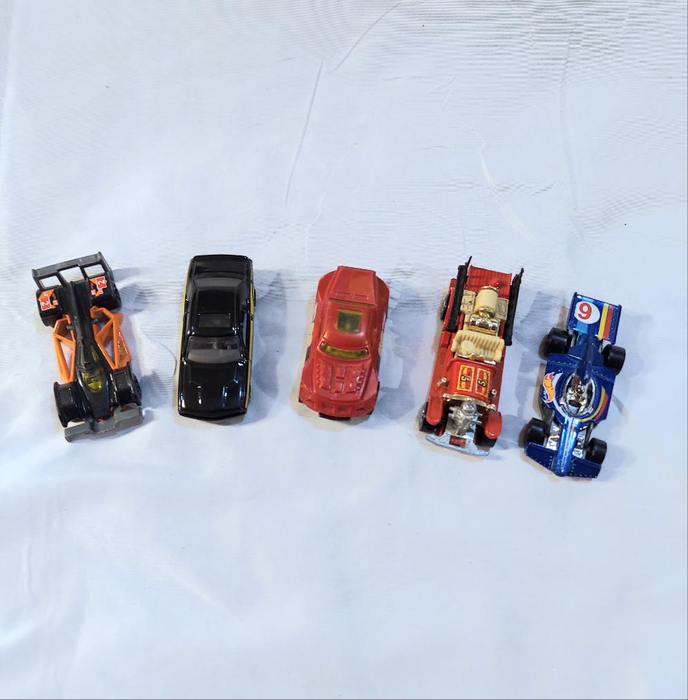 Hotwheels cars lot of 5