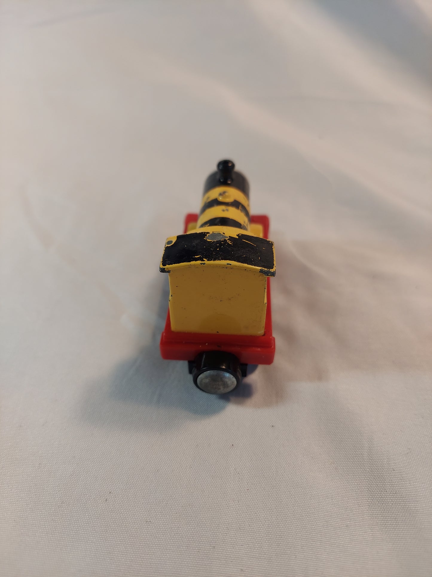 Thomas And Friends Busy As A Bee James Die Cast Magnetic 2013 Mattel G50A