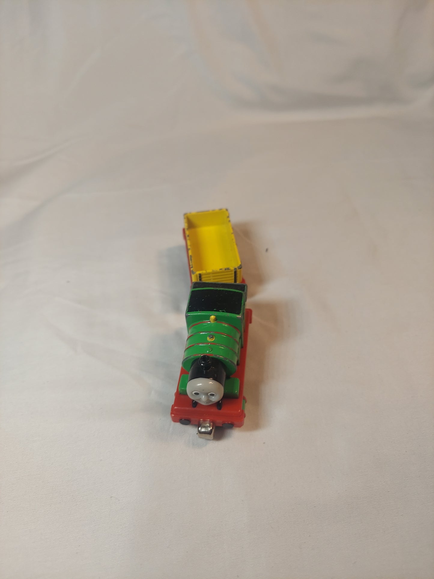 diecast 2002 gullane thomas and friends Percy with yellow car