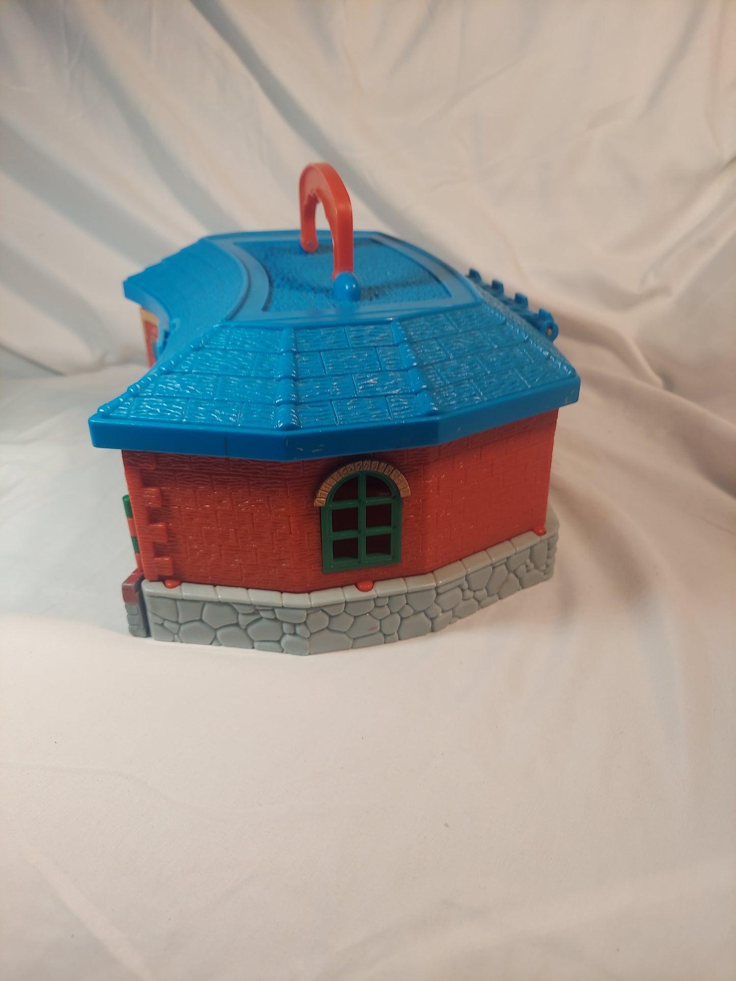 Thomas The Train & Friends Take Along Play Roundhouse Station Carry Case 2002