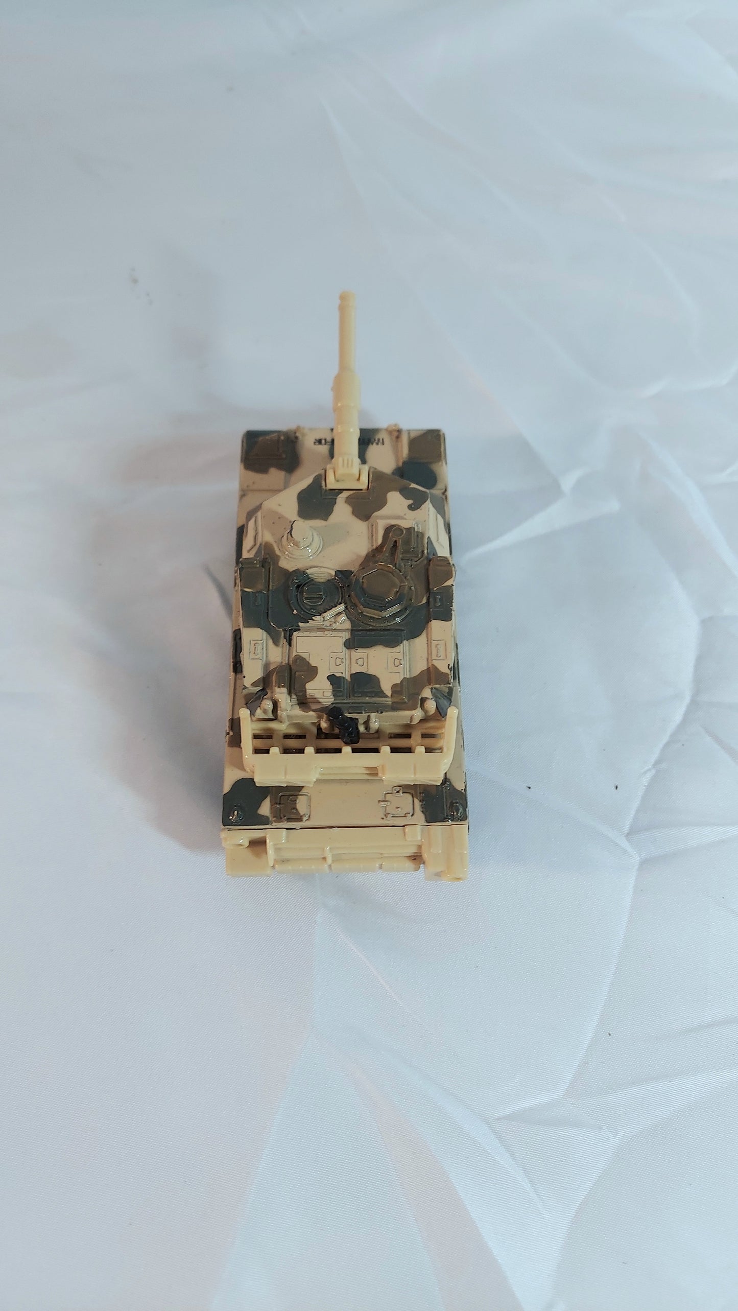 Super Tank Team M1 Abrams, Desert Tan Camouflage - Showcasts 8882/3D - 6.5 Inch Scale Diecast Model Replica