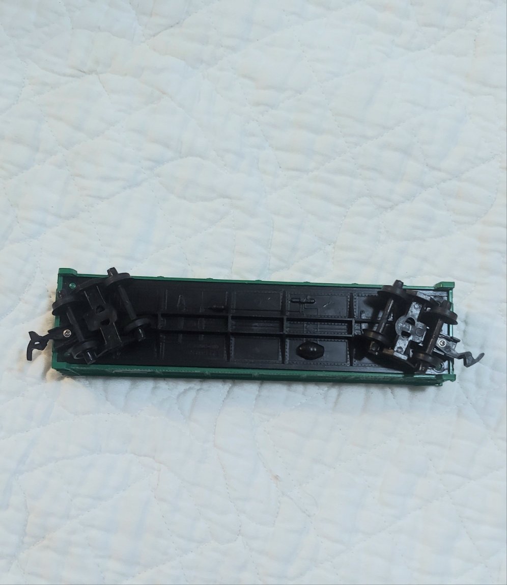 HO Scale Bachmann - Burlington Northern Gondola B.N. 553557 No load