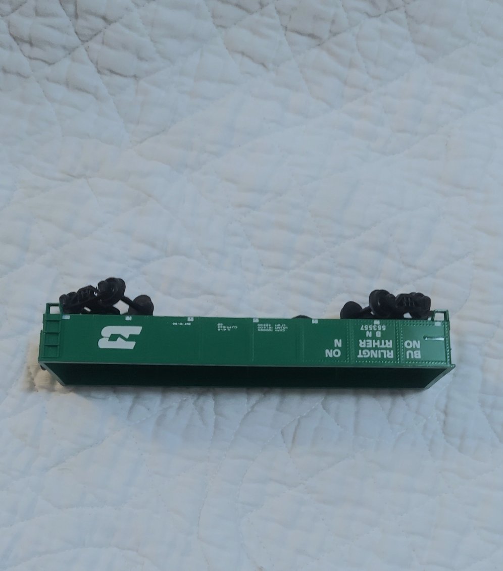 HO Scale Bachmann - Burlington Northern Gondola B.N. 553557 No load