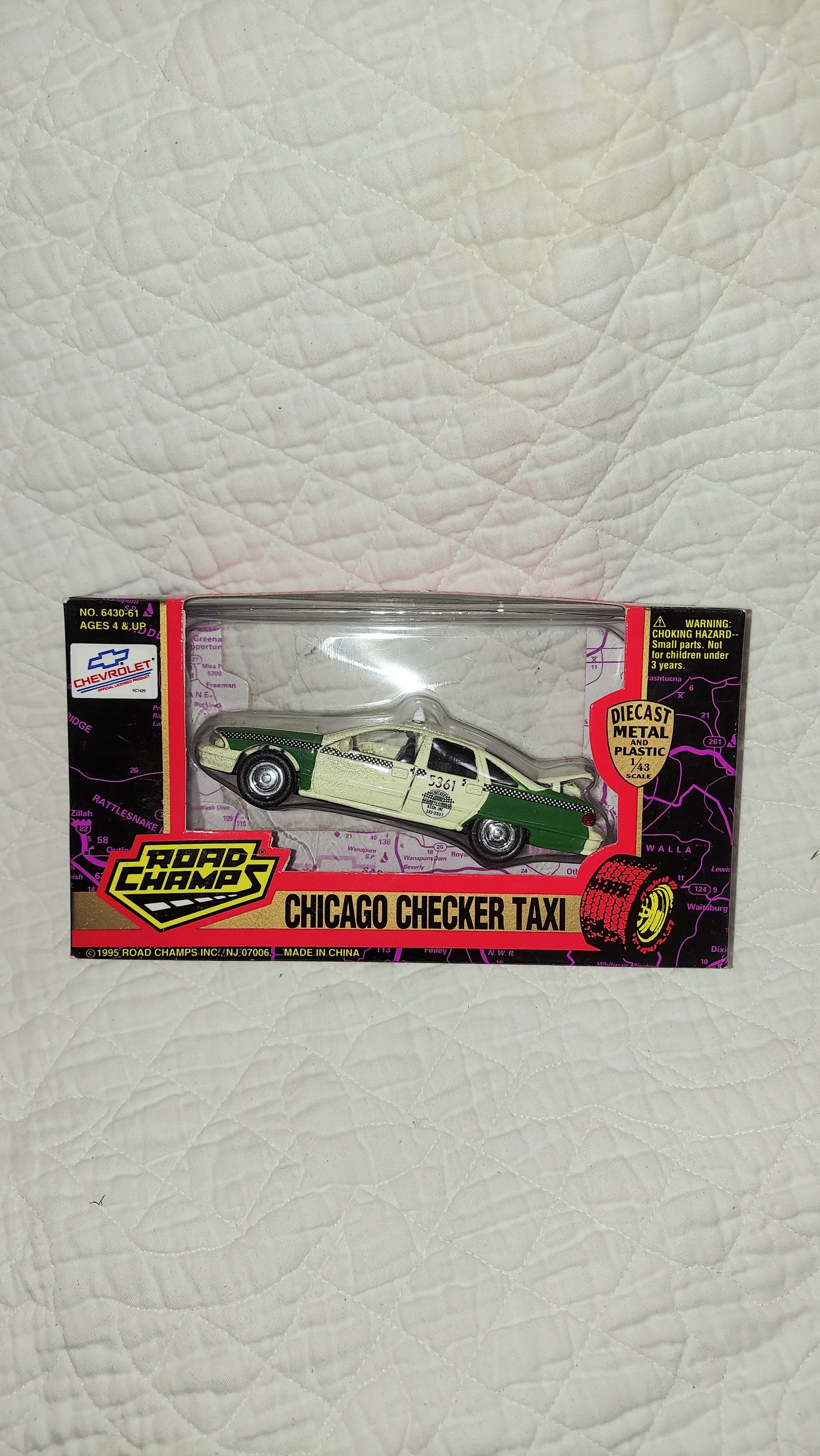 ROAD CHAMPS 6430-61 CHICAGO CHECKER TAXI CAB