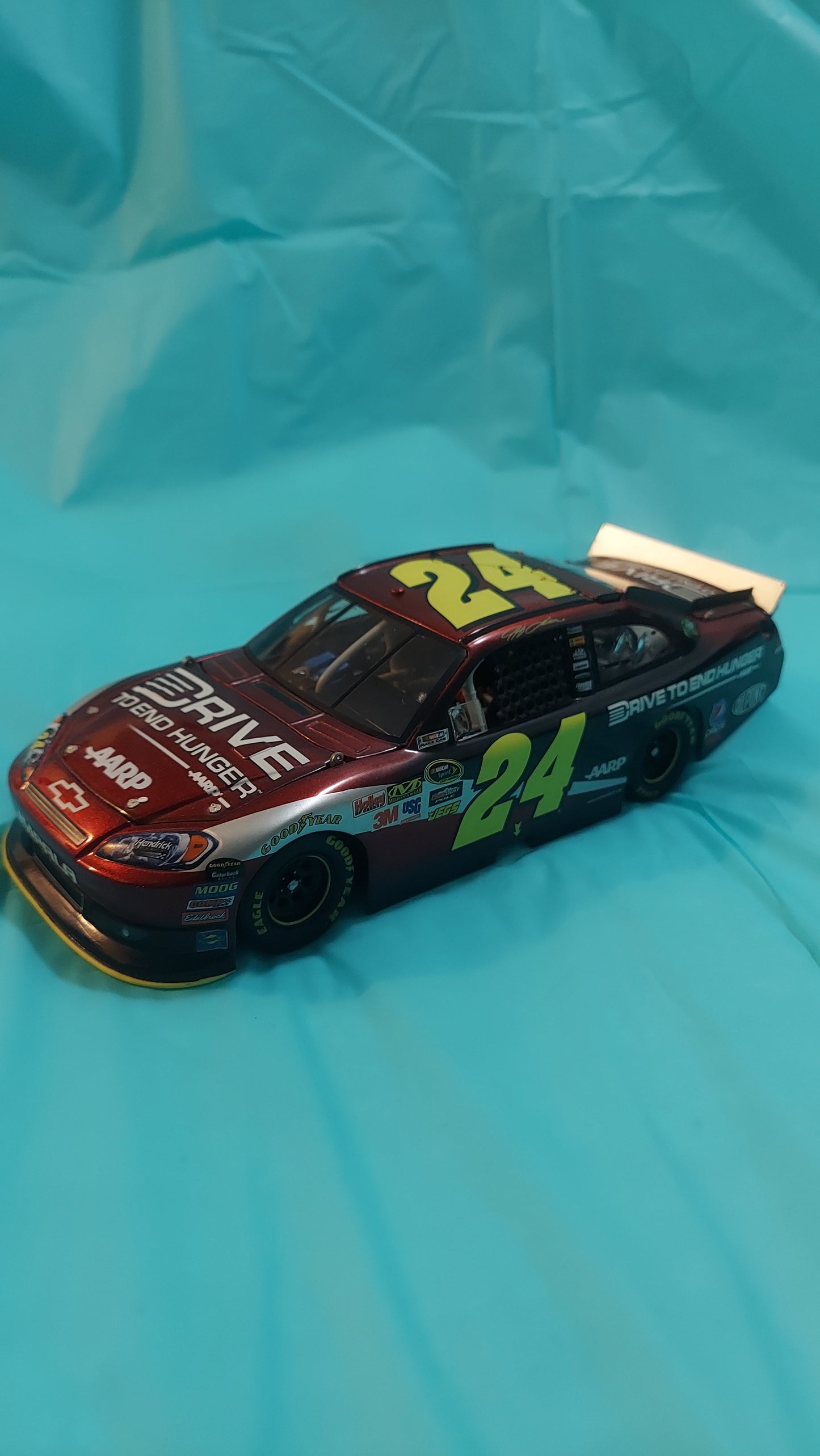 Jeff Gordon #24 AARP DTEH Drive To End Hunger 2011 Chevy Impala LIONEL