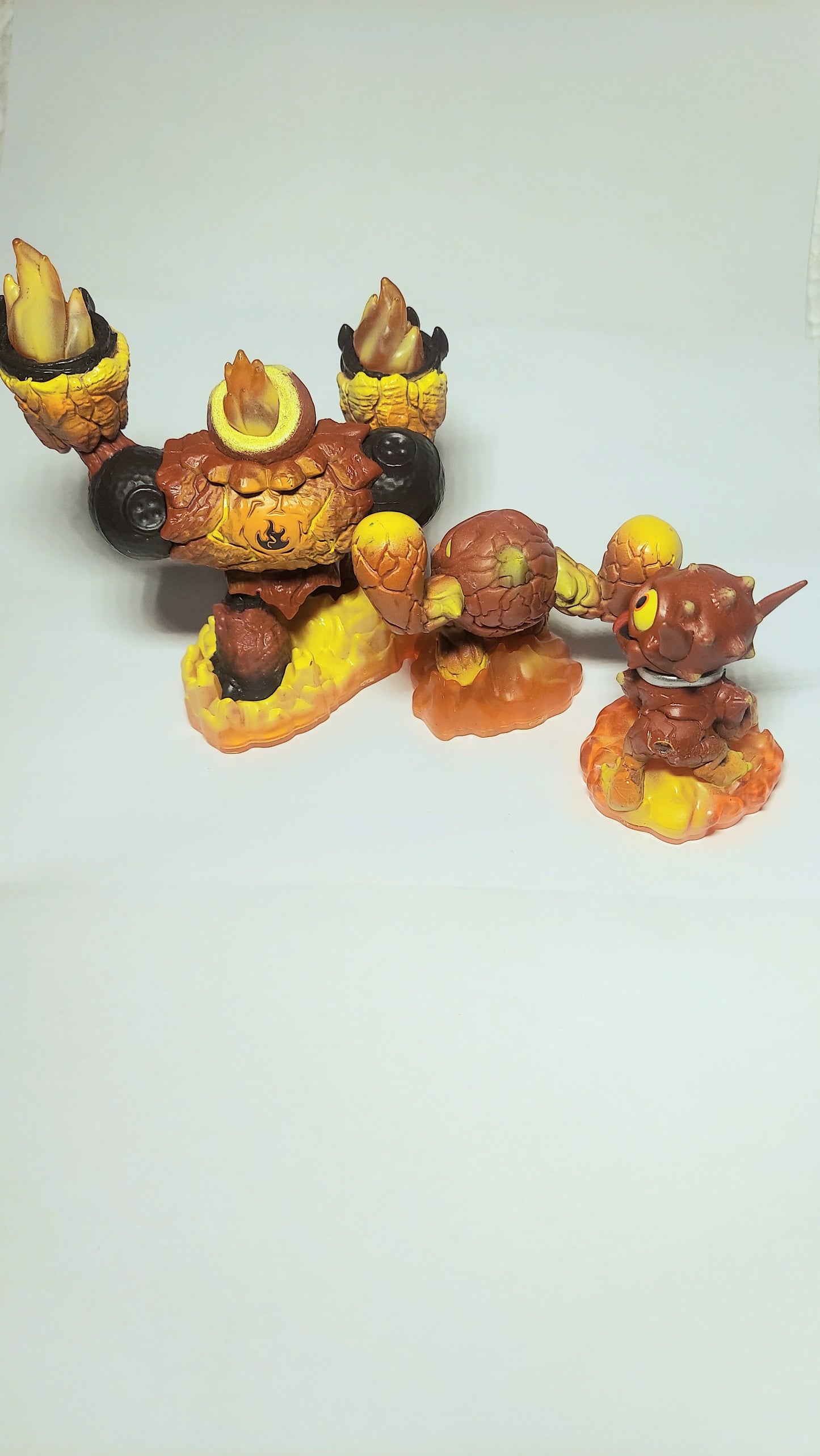 Skylander Action Figure Lot of 3 Hot Head, Eruptor, Hot Dog