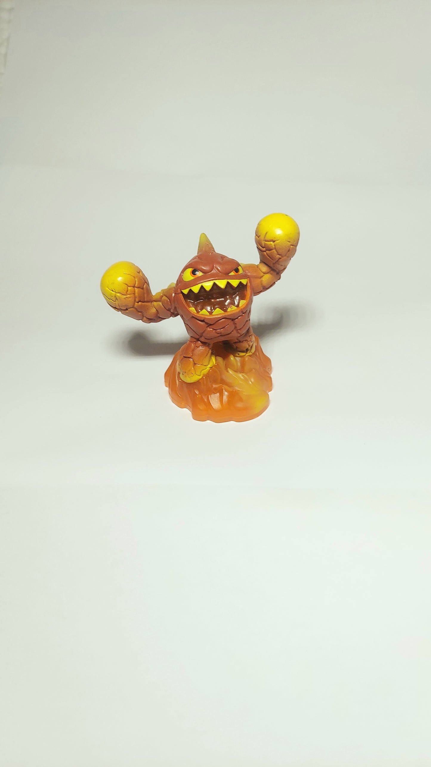 Skylander Action Figure Lot of 3 Hot Head, Eruptor, Hot Dog