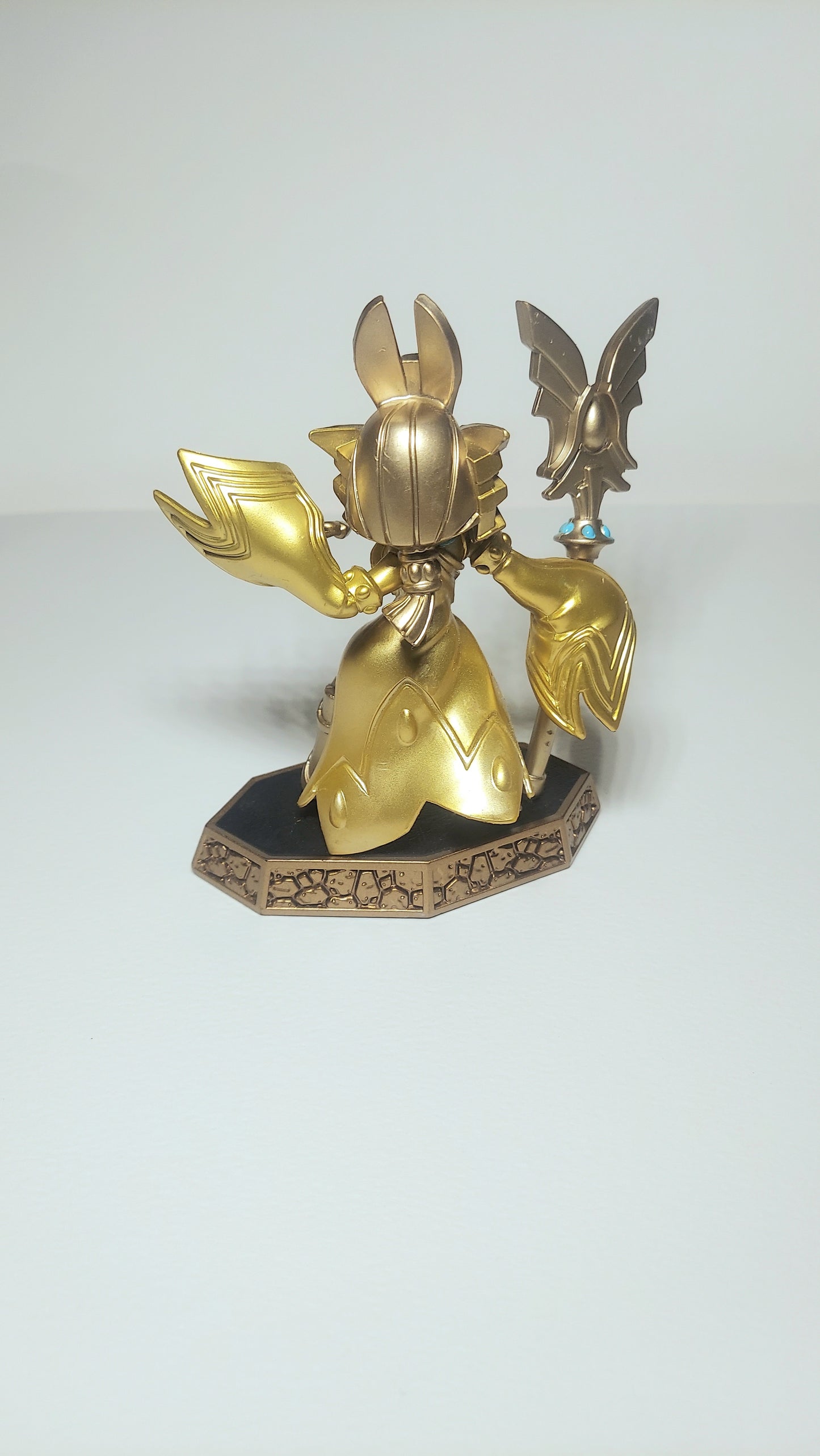 Skylanders Figure Lot Tree Rex and Golden Queen