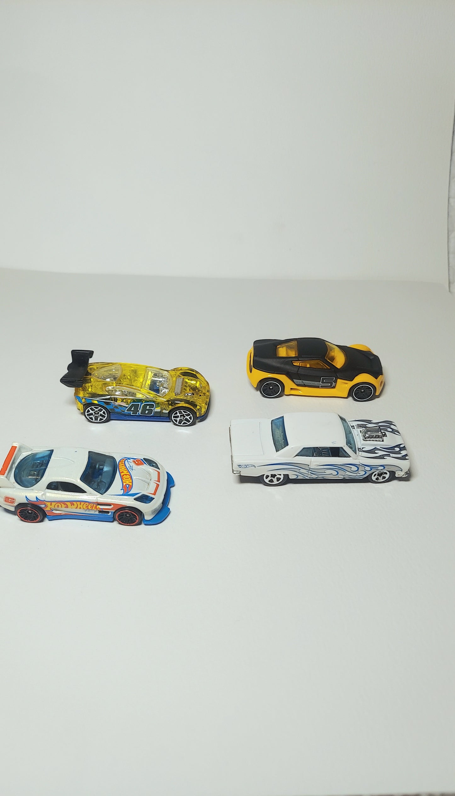 Hotwheels Lot of 12