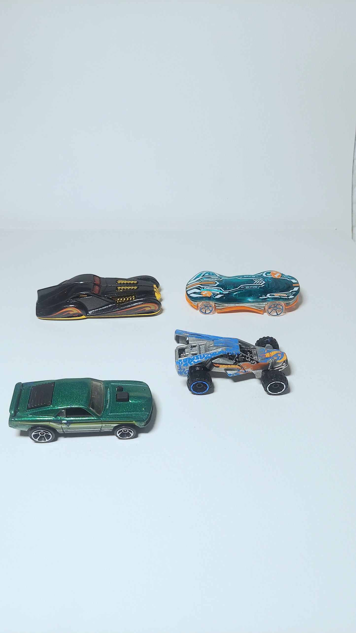 Hotwheels lot of 12