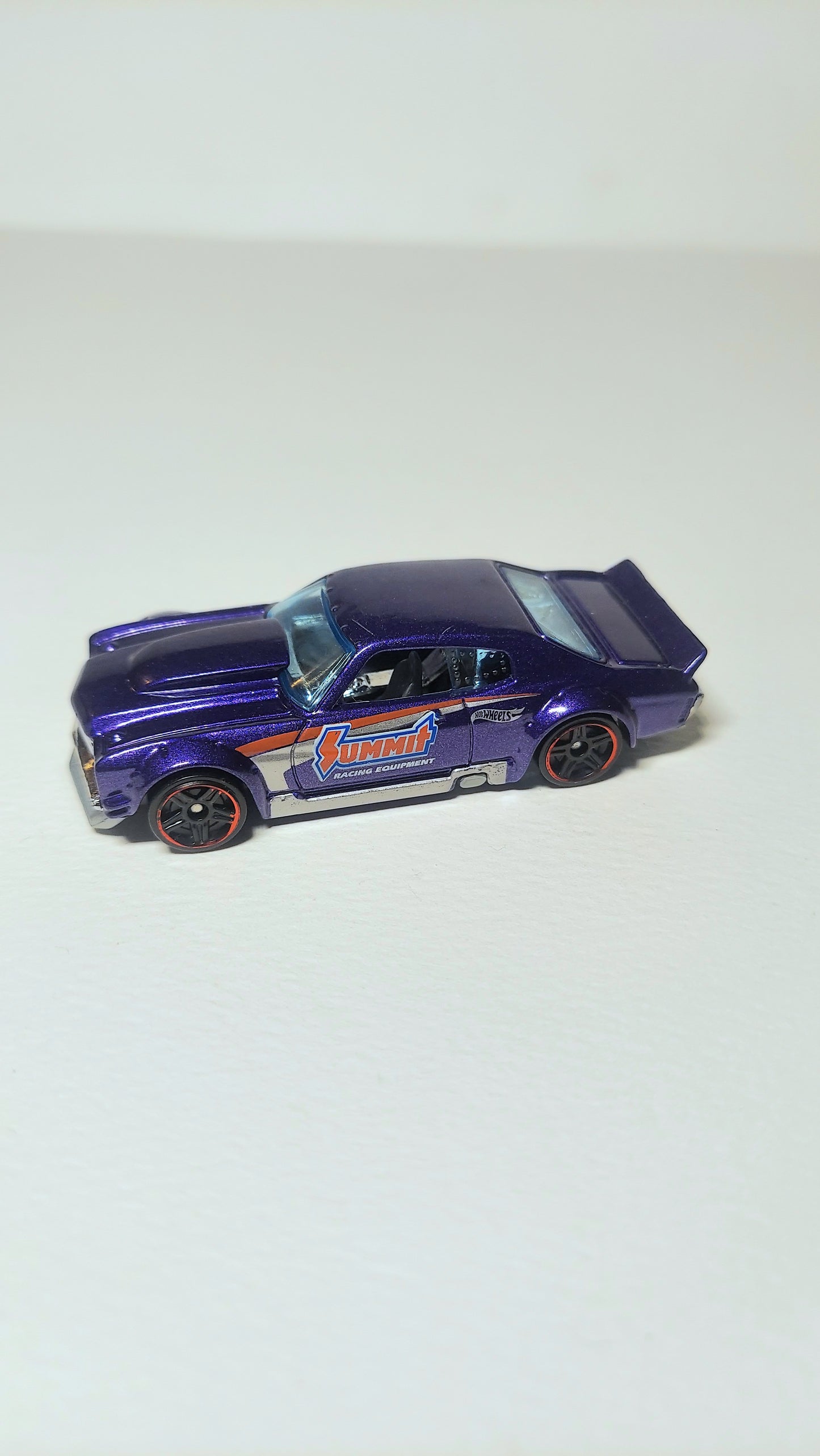 HOT WHEELS 1970 CHEVY CHEVELLE SS LOOSE DIORAMA #202 PURPLE SUMMIT RACING