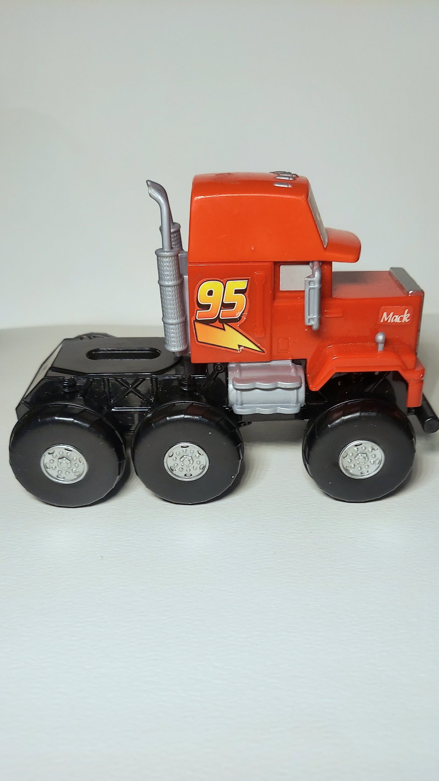 Disney/Pixar Cars Off-Road Mack Truck (2014 Mattel)