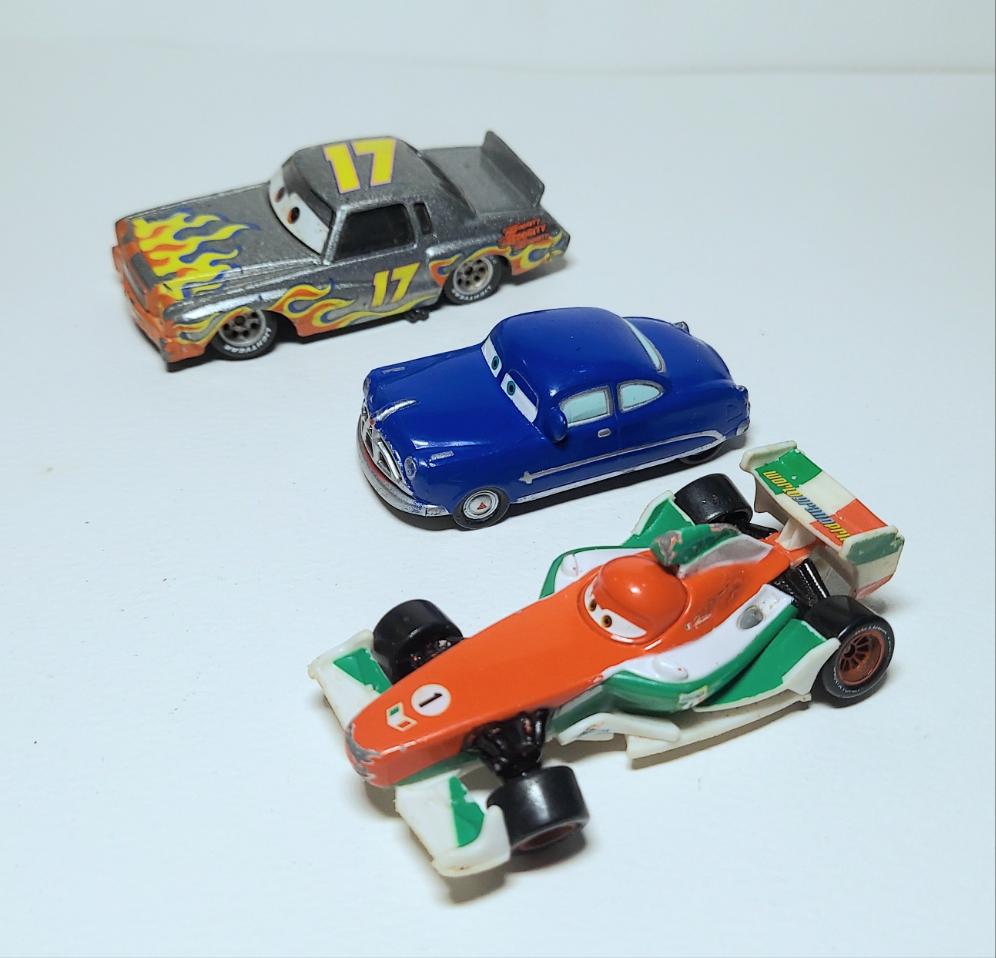 Disney Pixar Cars Lot Francesco Bernoulli, Fabulous Hudson Hornet, Darrell Cartrip