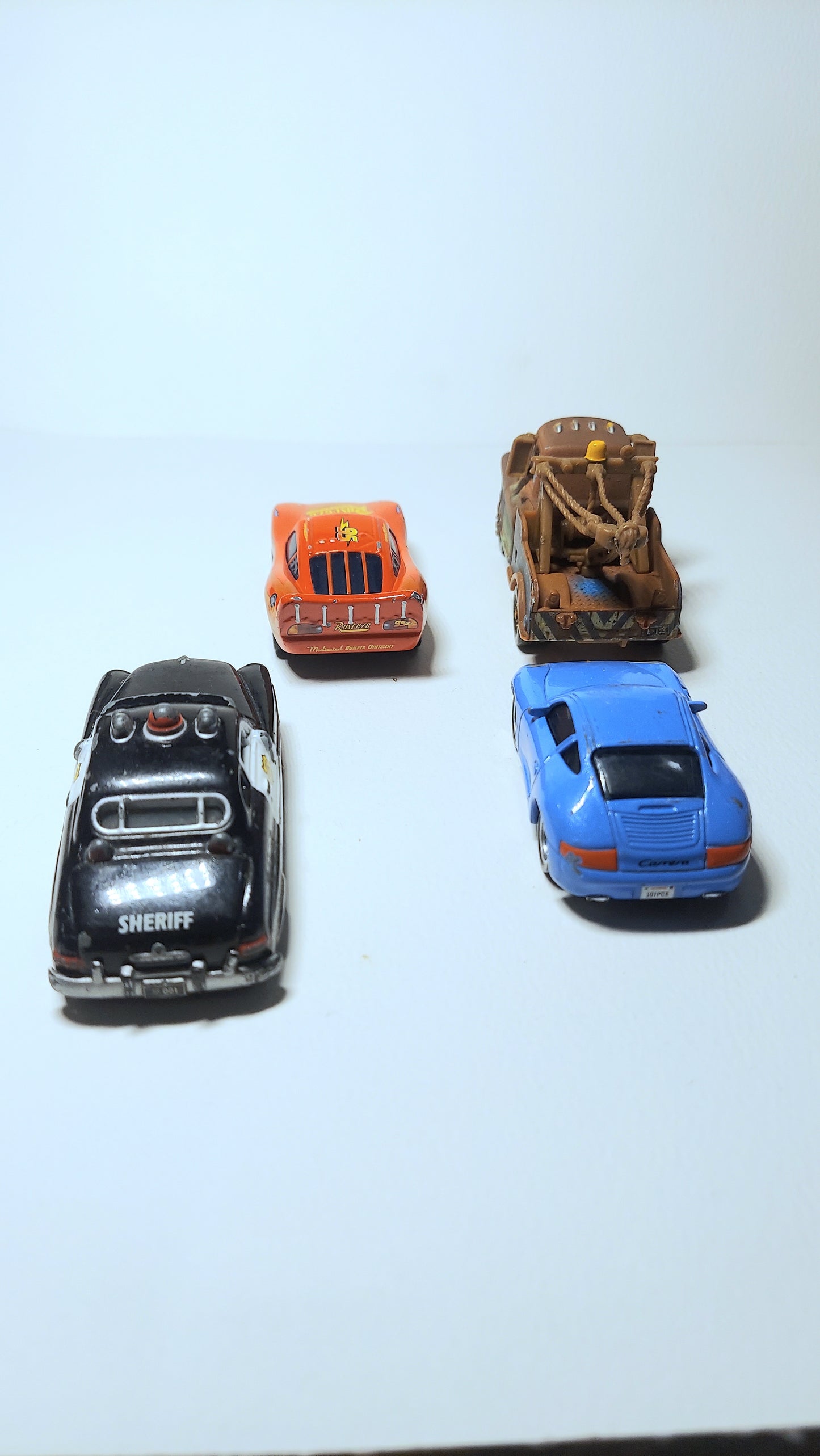 Disney Cars Lot McQueen , Mater, Sally Carrera, Doc Hudson