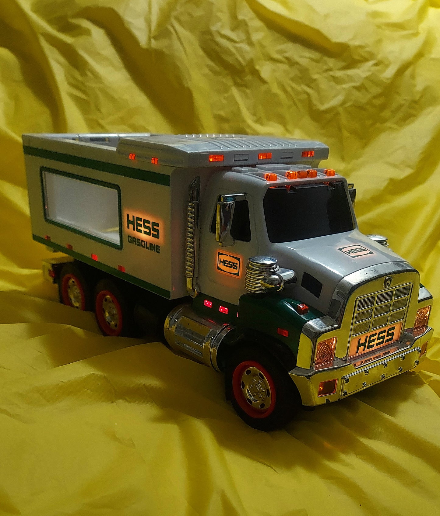 Hess Dump Truck  2008