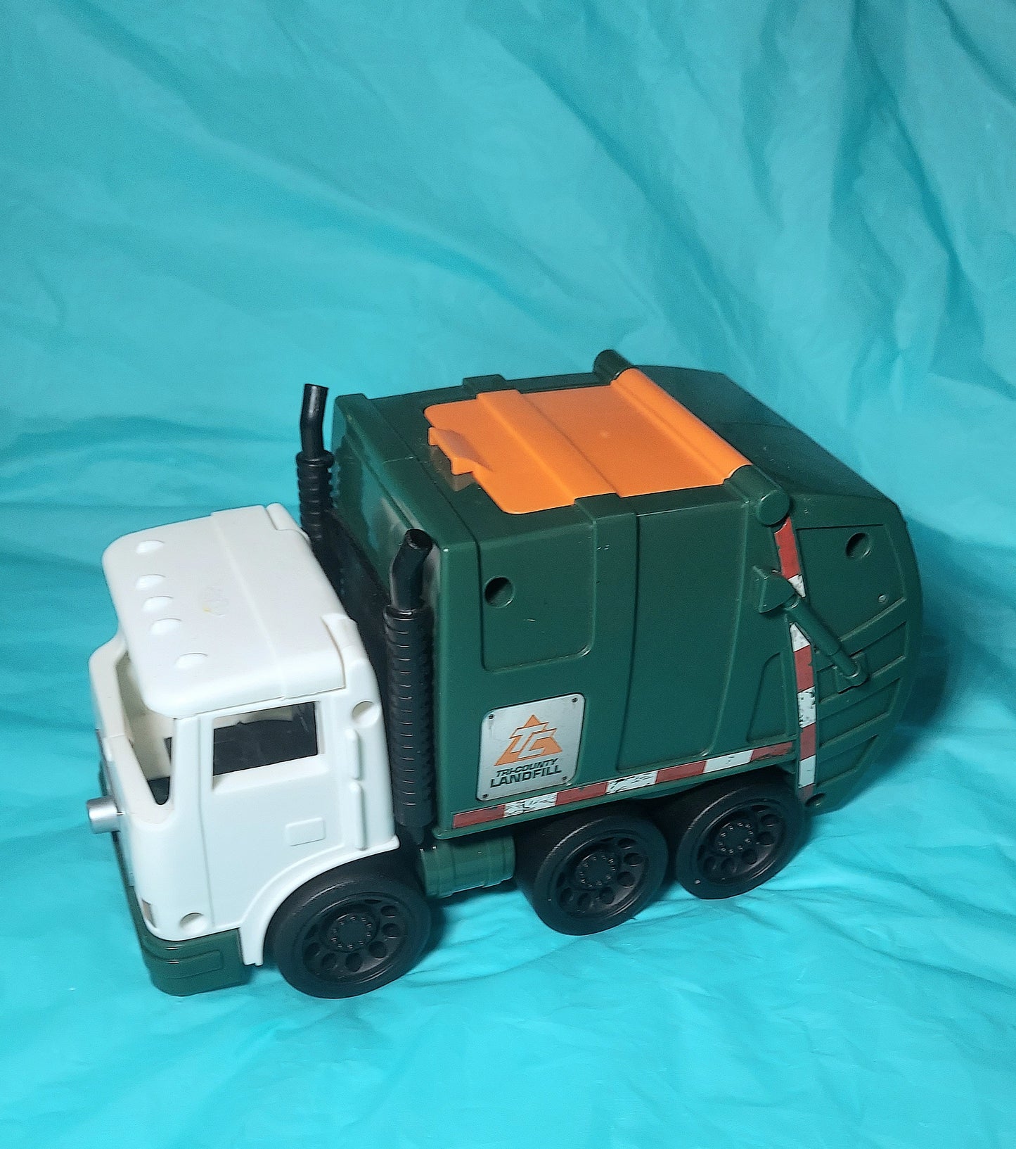 Fisher Price Imaginext Disney Toy Story 3 Tri County Landfill Garbage Truck