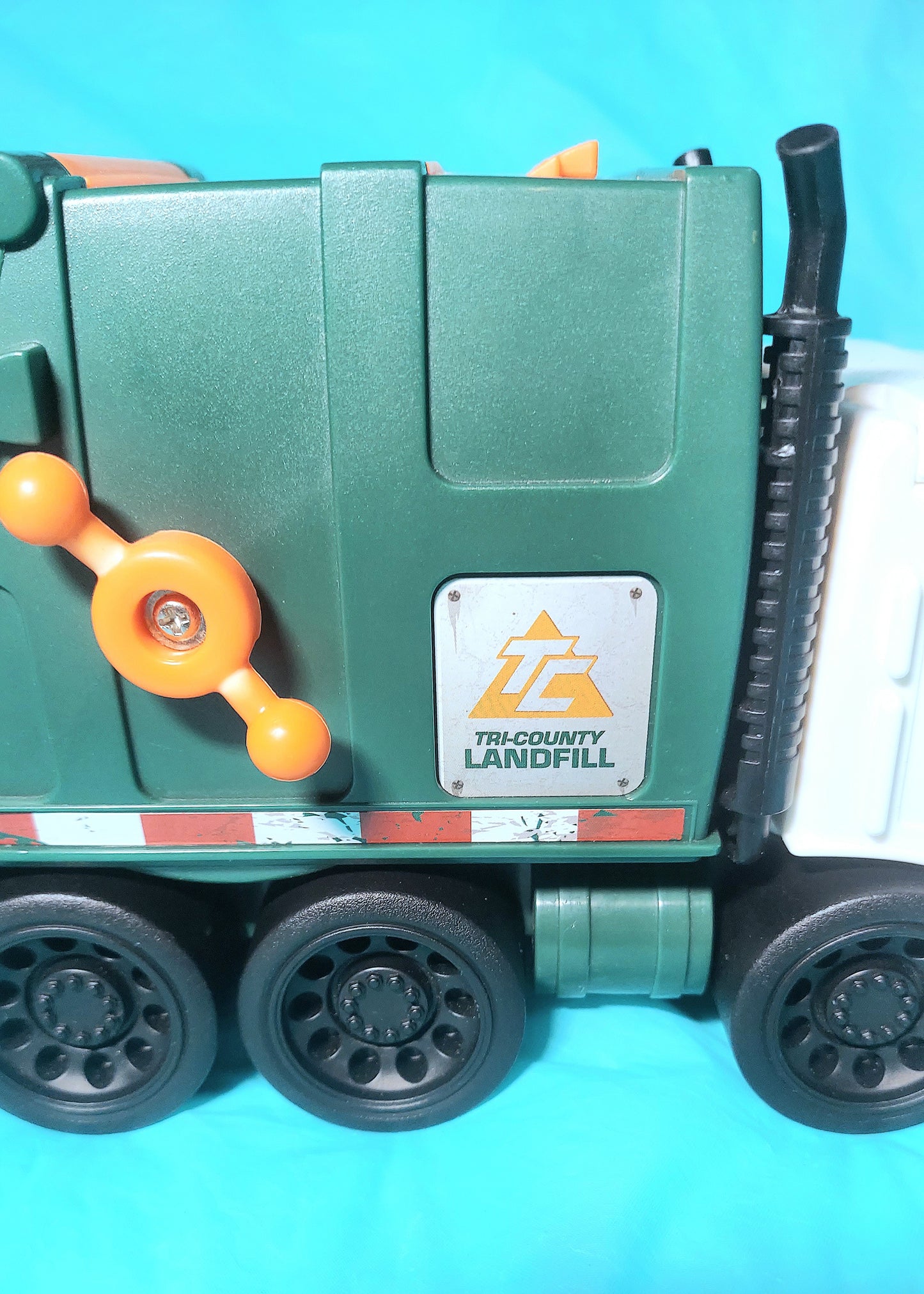 Fisher Price Imaginext Disney Toy Story 3 Tri County Landfill Garbage Truck