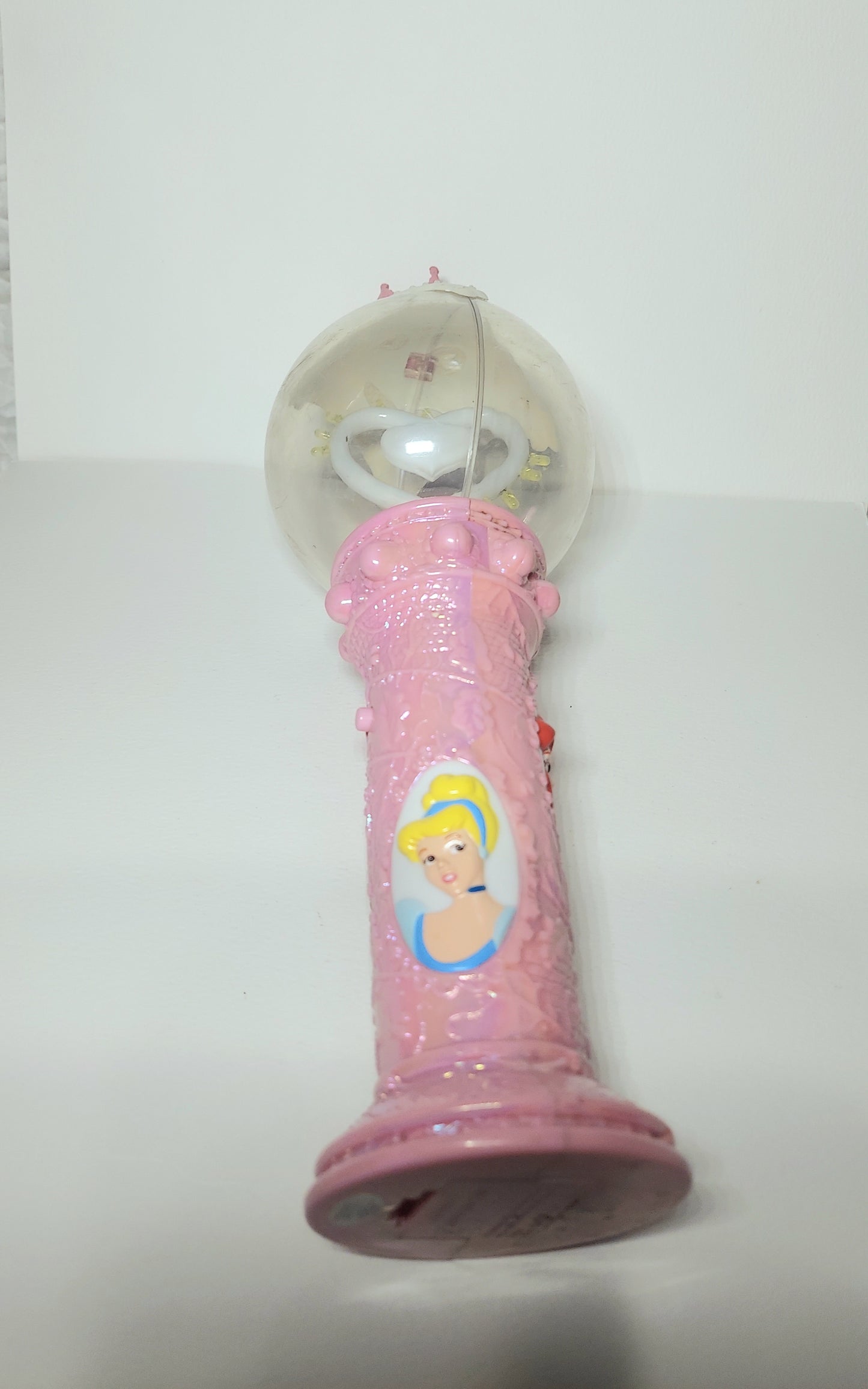 Disney On Ice Magic Spin Light Up Globe/Wand Ariel-Snow White-Cinderella