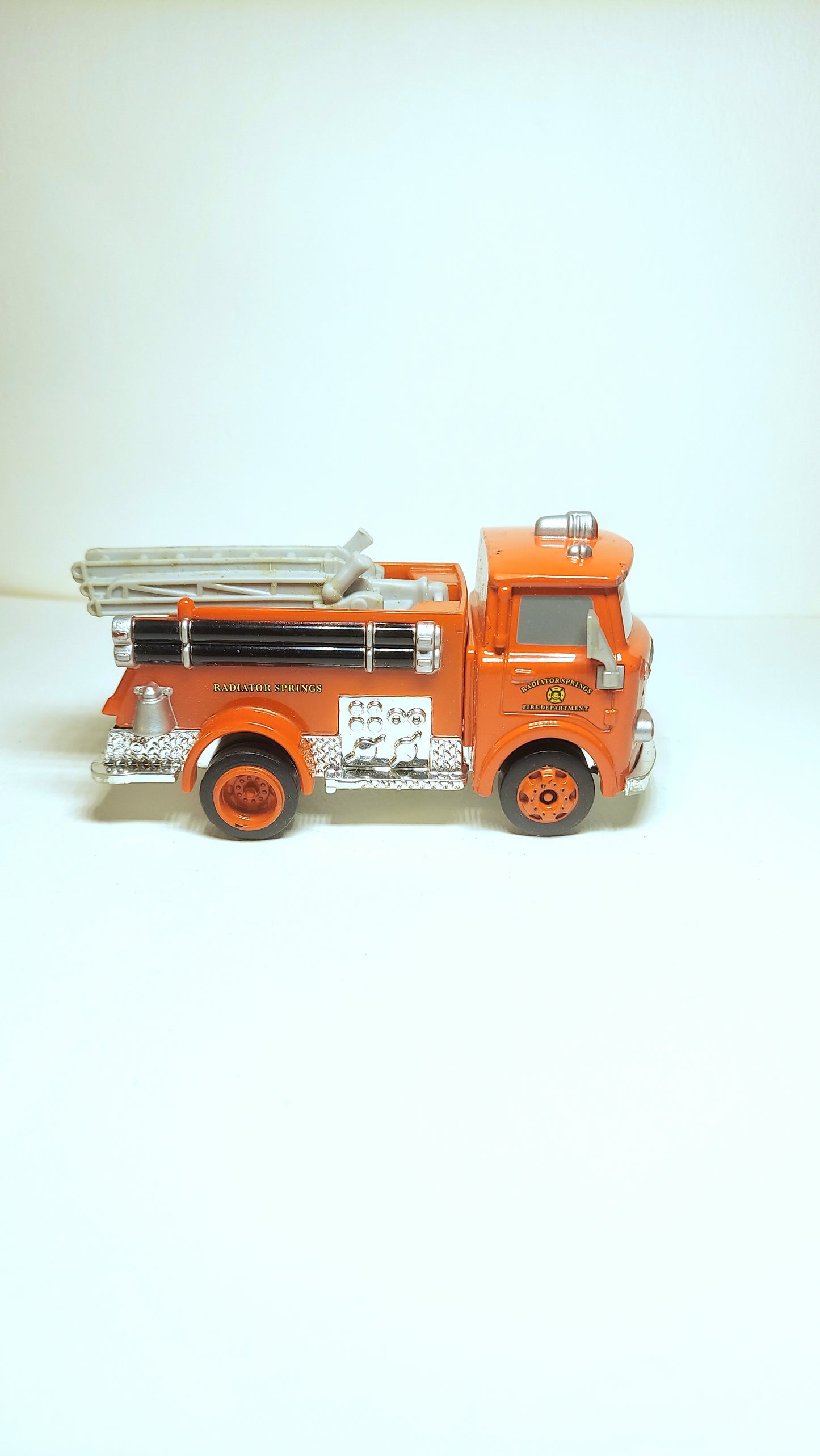 Disney Pixar Cars Red Fire Truck Radiator Springs Diecast