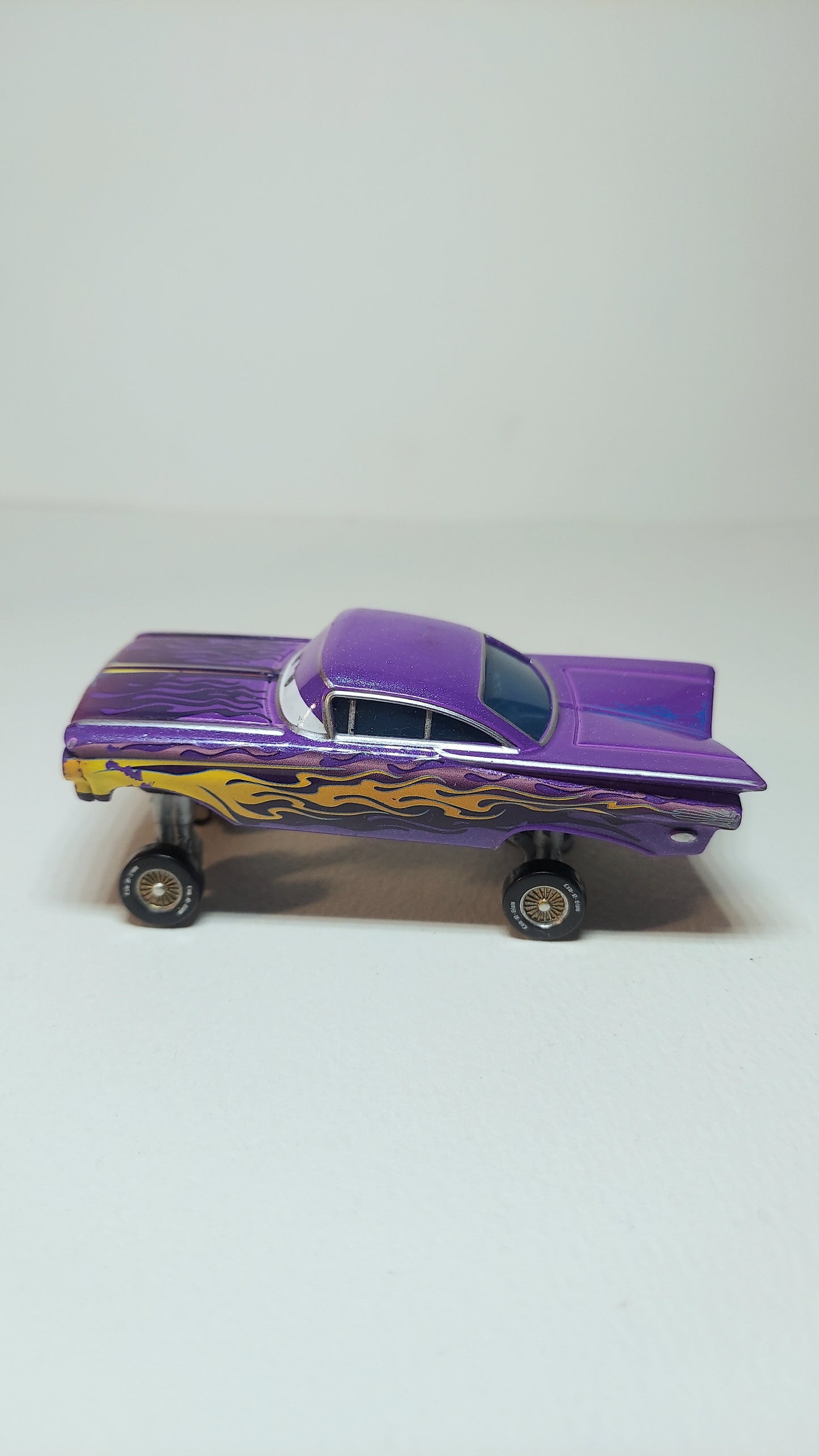 Disney Mattel Cars 2 Diecast Vehicle Ramone Hydraulic Purple Flames 2010 Figure