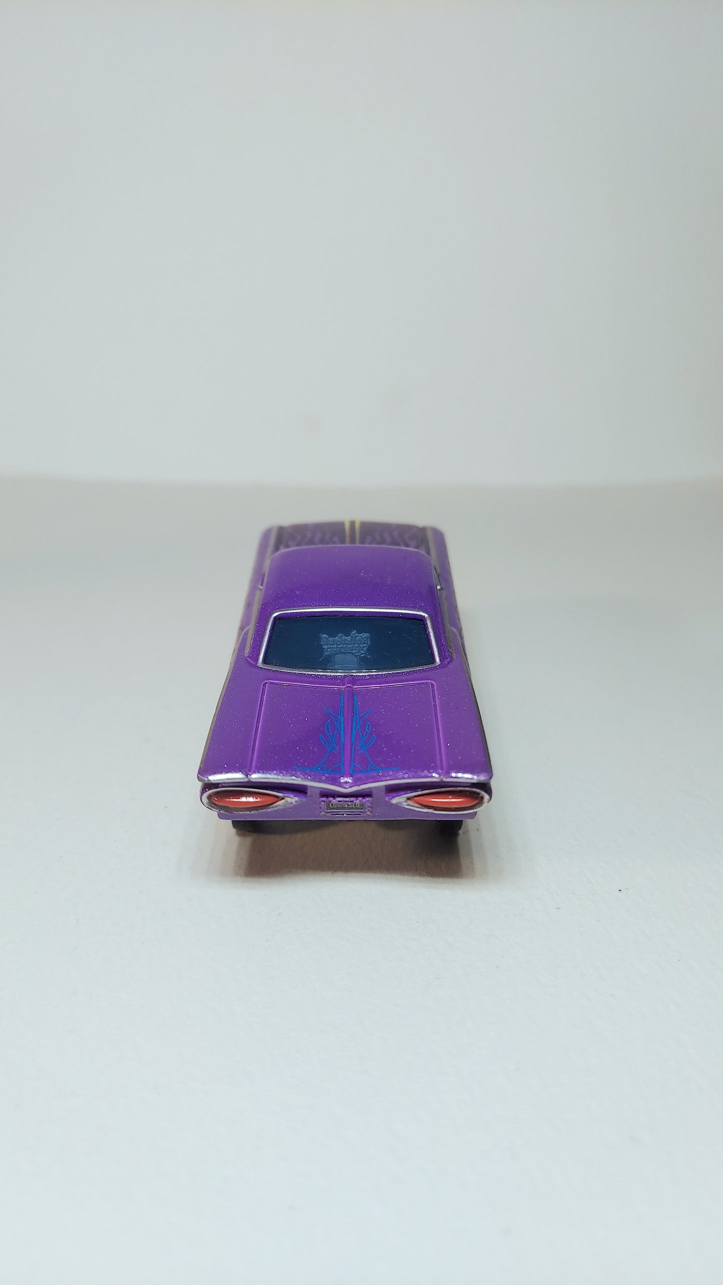 Disney Mattel Cars 2 Diecast Vehicle Ramone Hydraulic Purple Flames 2010 Figure