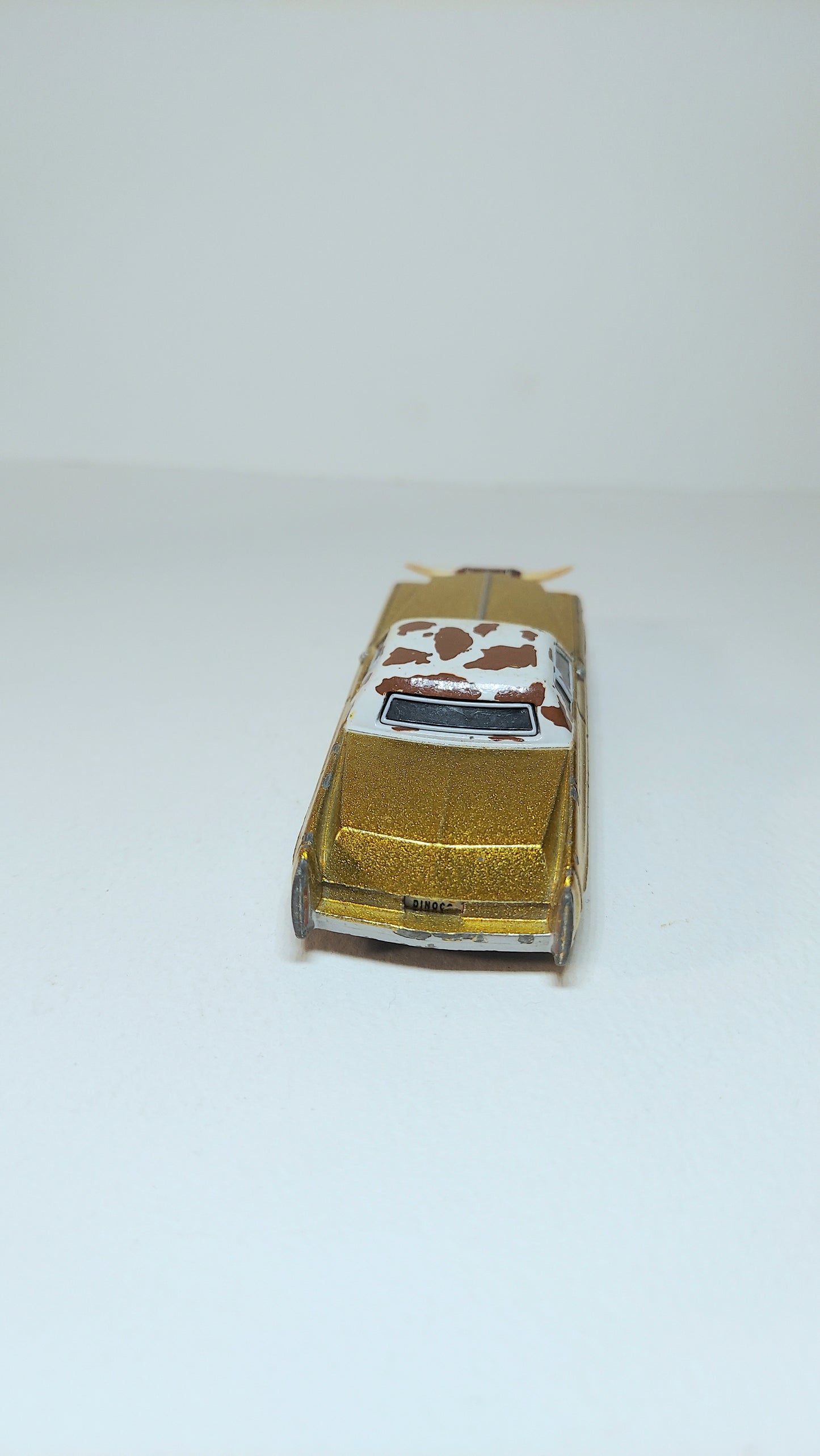 Disney Pixar Cars Tex Dinoco - 1975 Cadillac Coupe De Ville