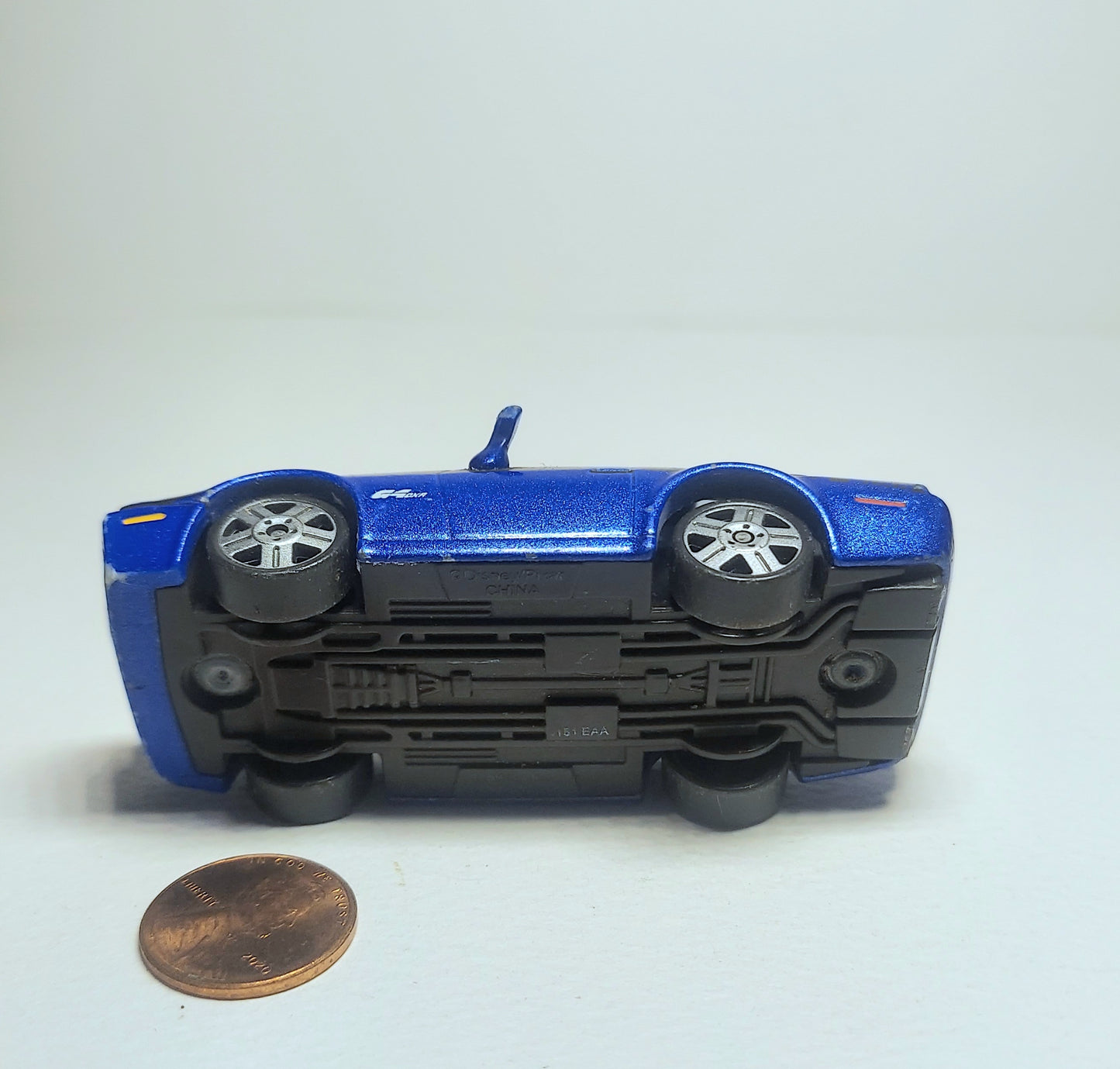 Disney Pixar Cars 2 ROD TORQUE REDLINE #16 V2810