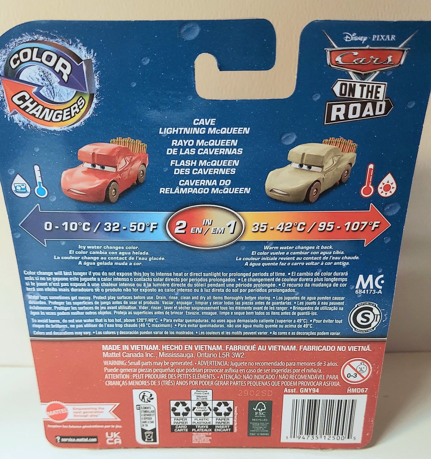 Disney Pixar 2022 Cars On The Road Color Changers CAVE LIGHTNING MCQUEEN HDM67