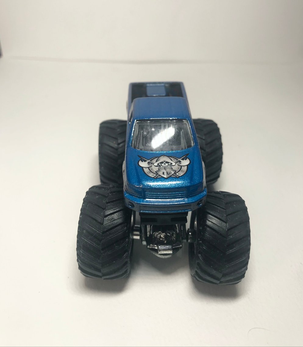 Hot Wheels Monster Jam IRON WARRIOR 1:64 Diecast Monster Truck