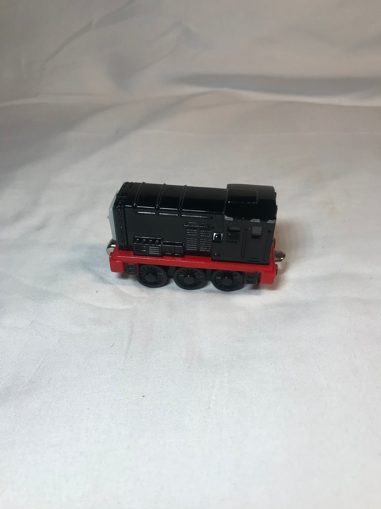 diecast Thomas and friends Diesel with low cargo