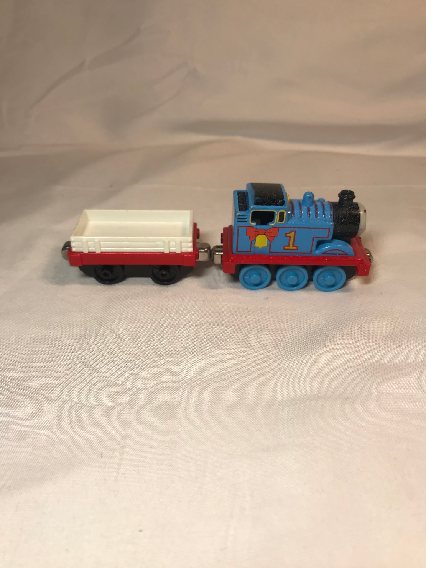 diecast 2002 gullane Thomas with wagon and 2009  thomas with car