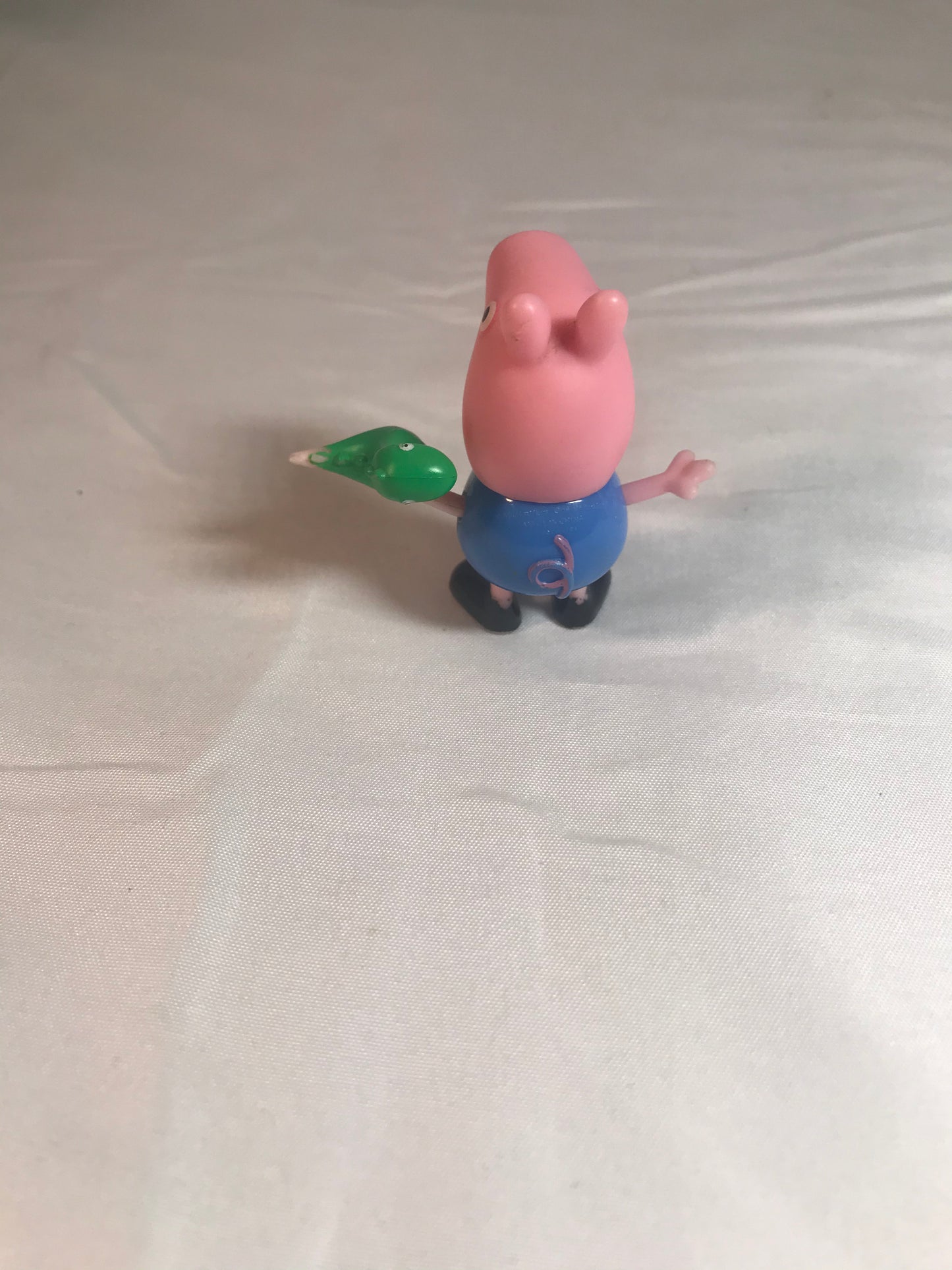 DISNEY PEPPA PIG 2" TOY FIGURE