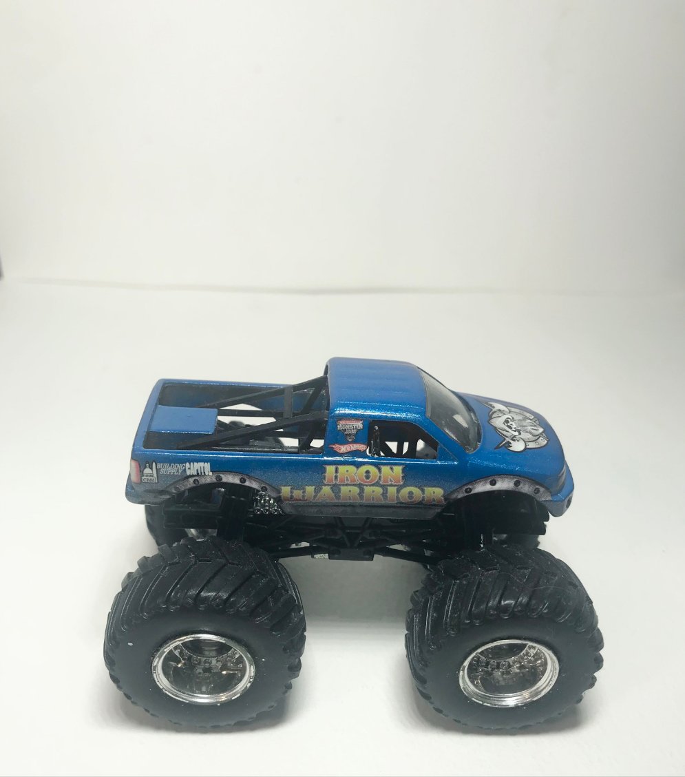 Hot Wheels Monster Jam IRON WARRIOR 1:64 Diecast Monster Truck