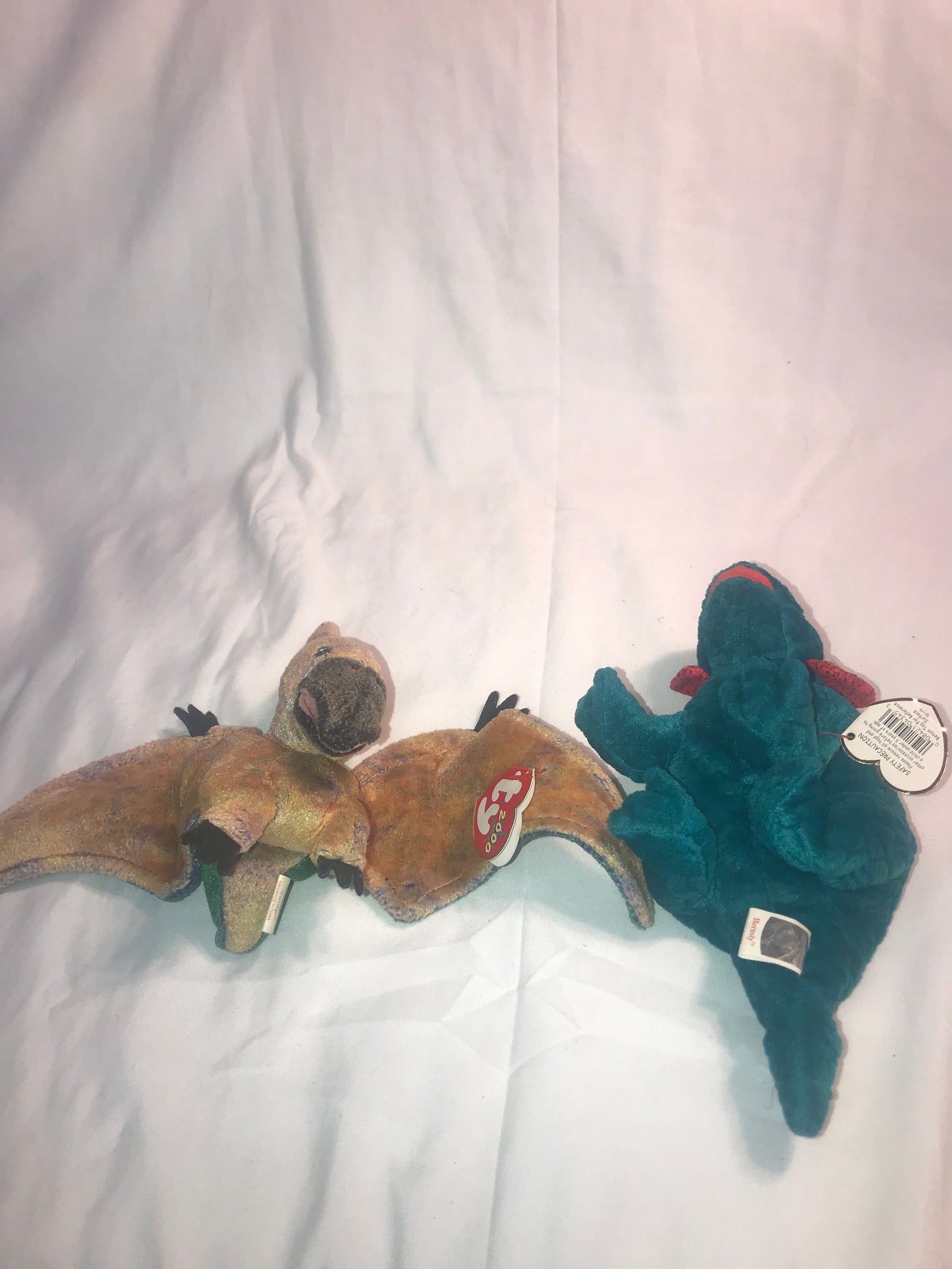 TY Beanie Baby - SWOOP the Pterodactyl (6 inch) .Hornsly the triceratops Dinosour (8”20cm).Set of two