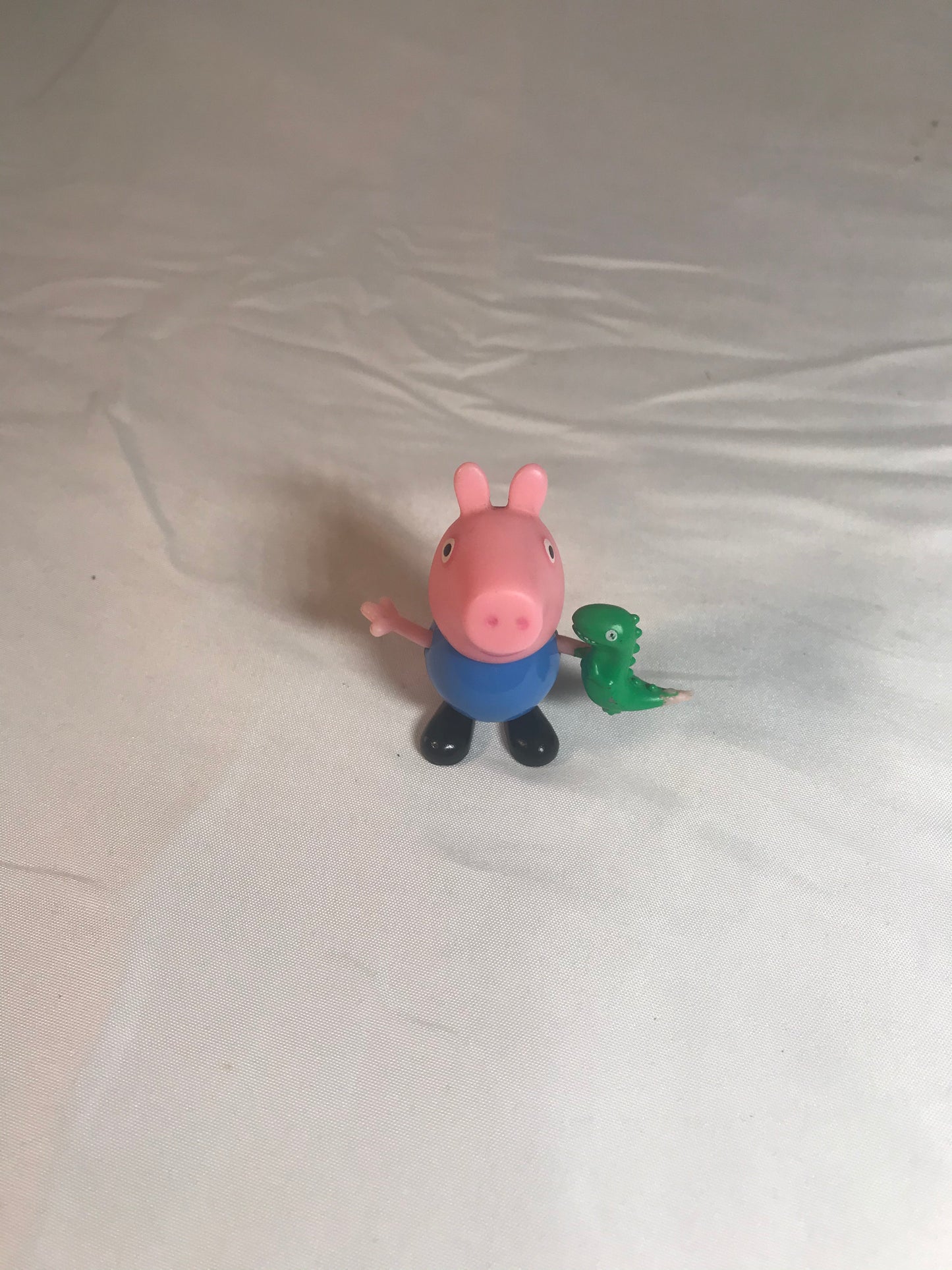 DISNEY PEPPA PIG 2" TOY FIGURE