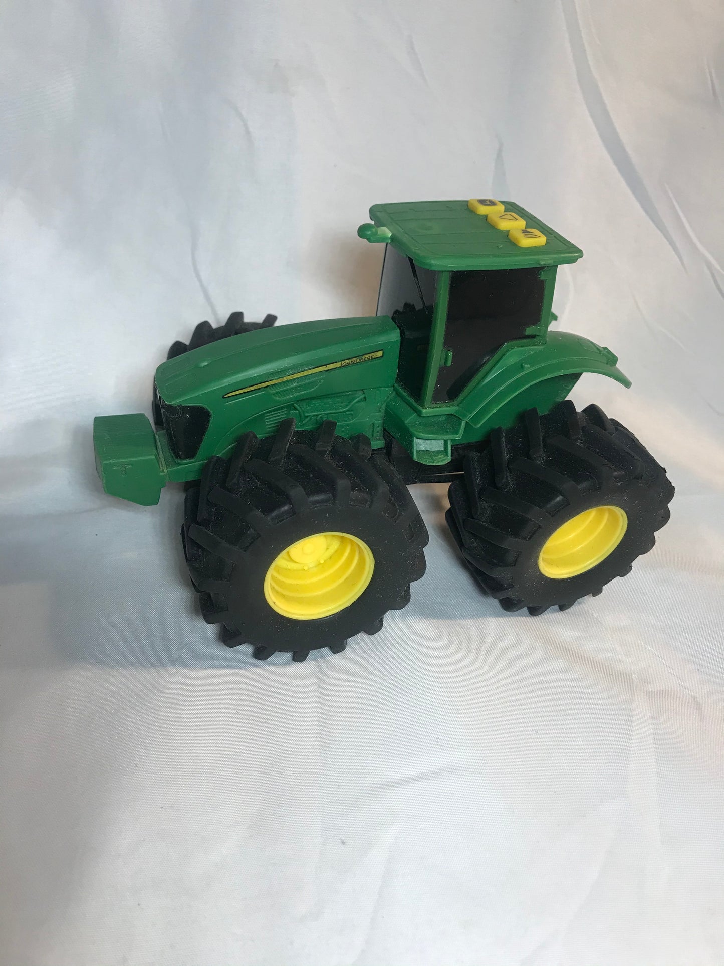 John deer tractor with sounds