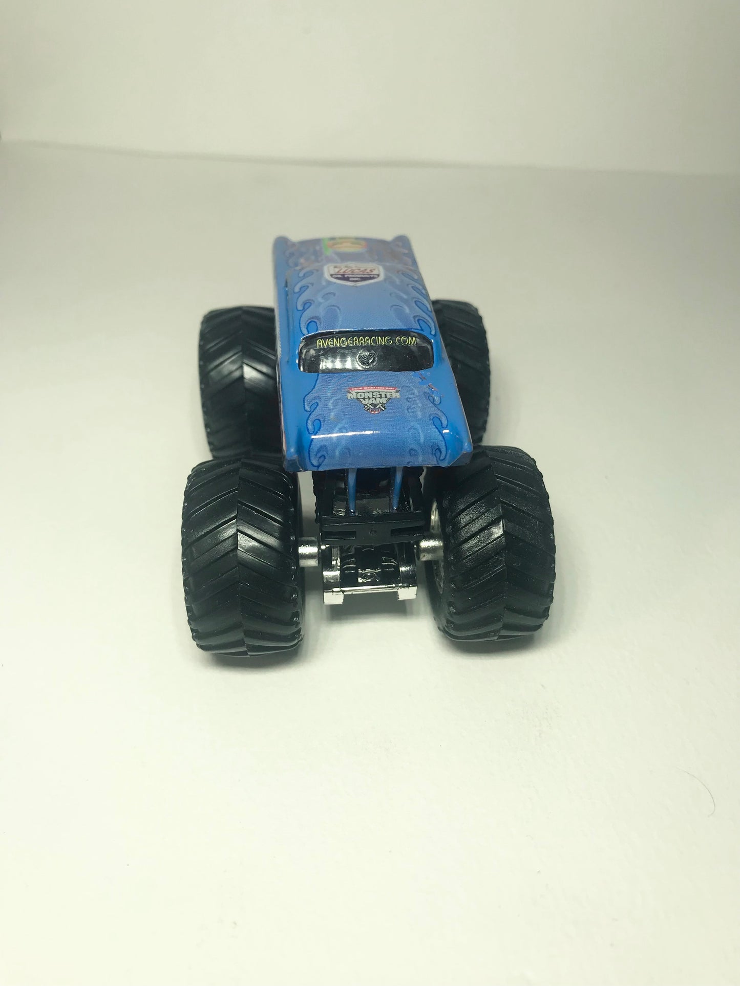 HOT WHEELS MONSTER JAM ADVENGER BLUE TRUCK 1:64